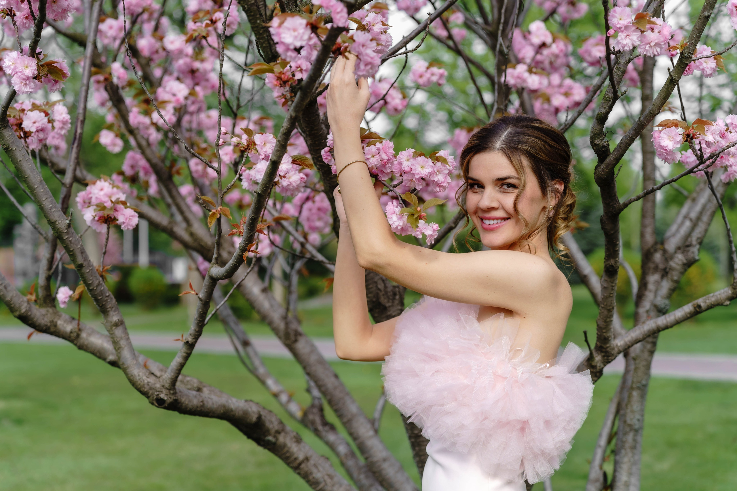 Фотосесія в сакурах. Family photographer in Kiev Natalia Shkavron