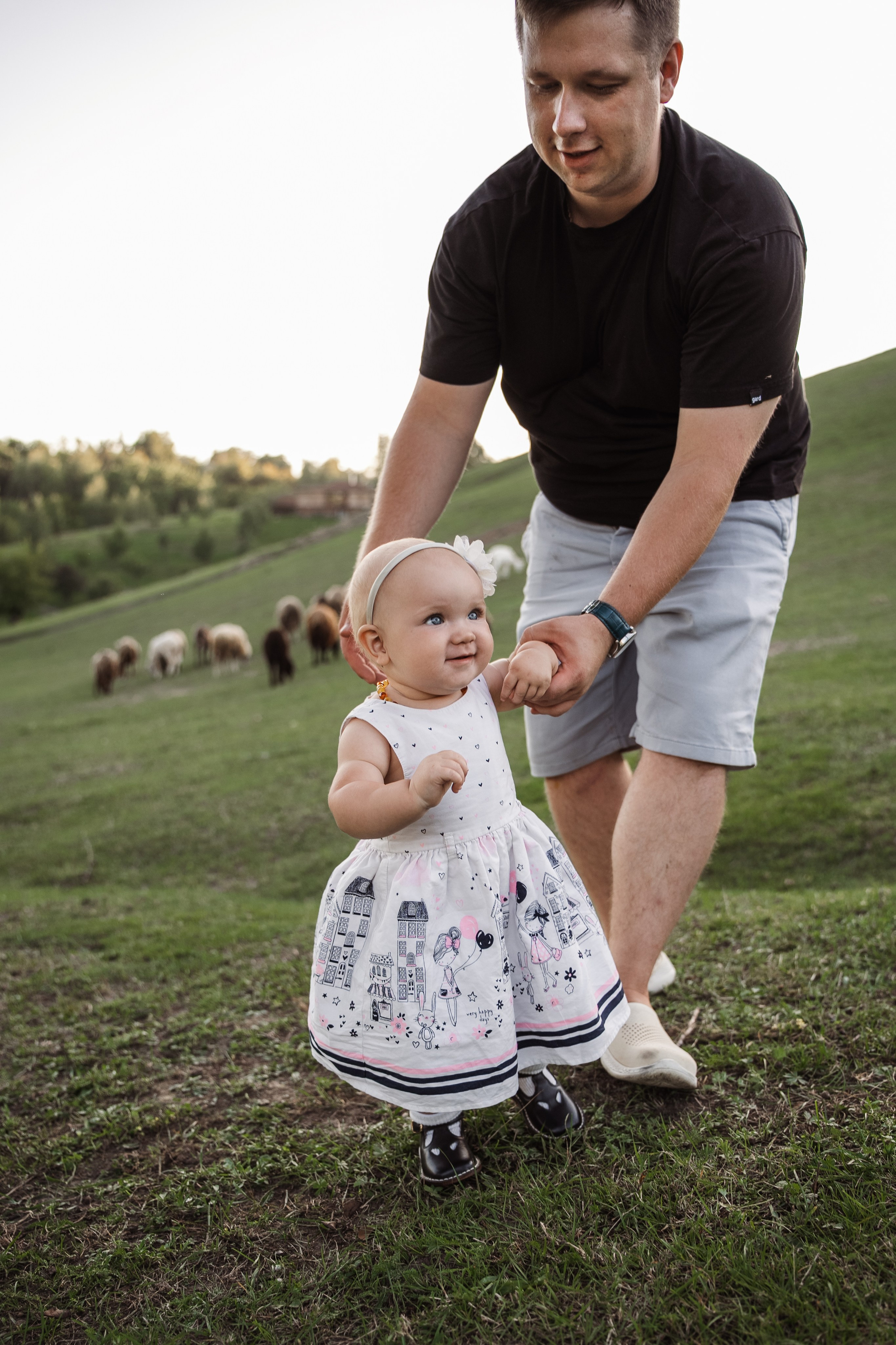 Святкування 1-го дня народження на овечій фермі. Family photographer in Kiev Natalia Shkavron