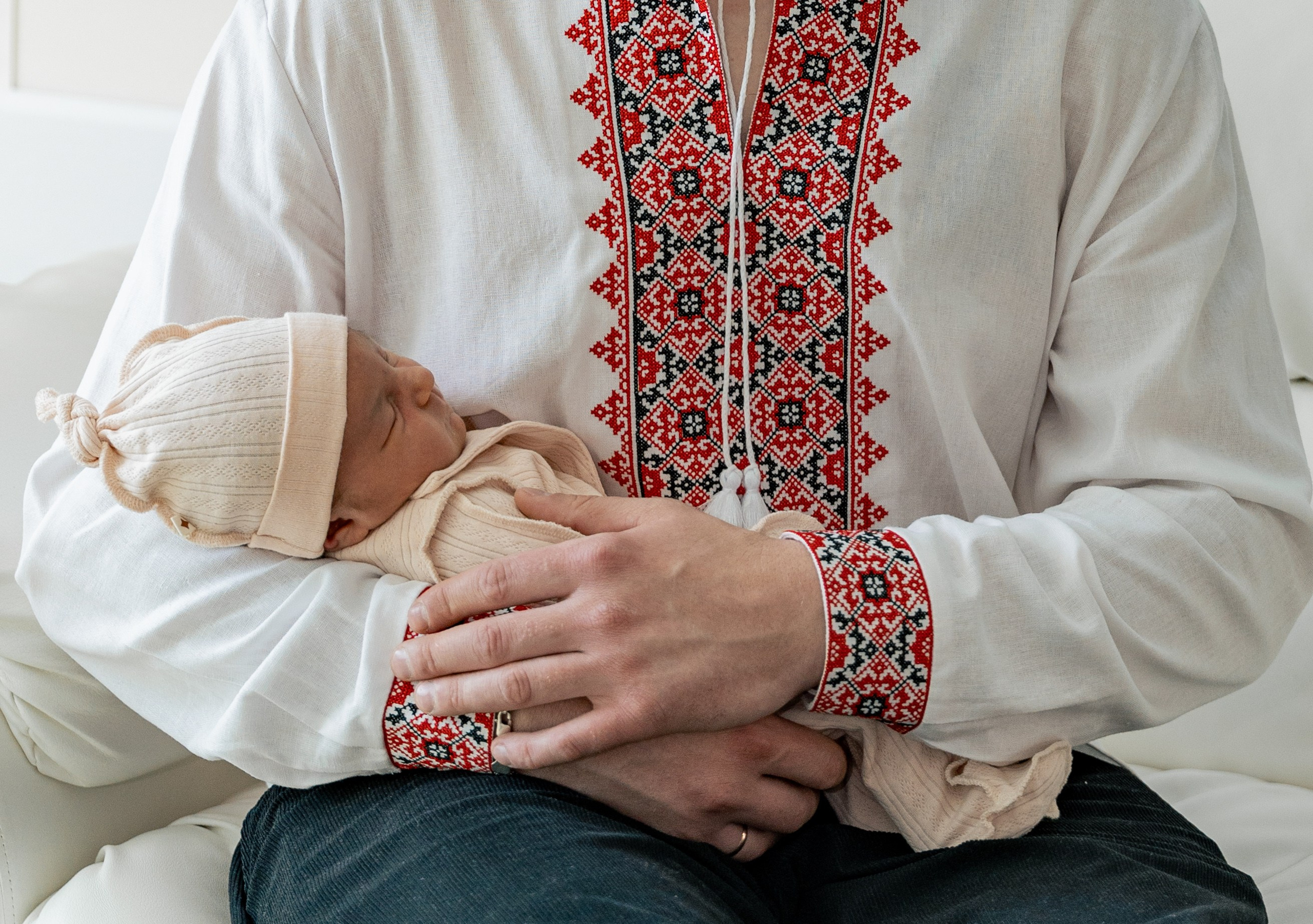Виписка з пологового №3. Сімейний фотограф Київ Наталія Шкаврон