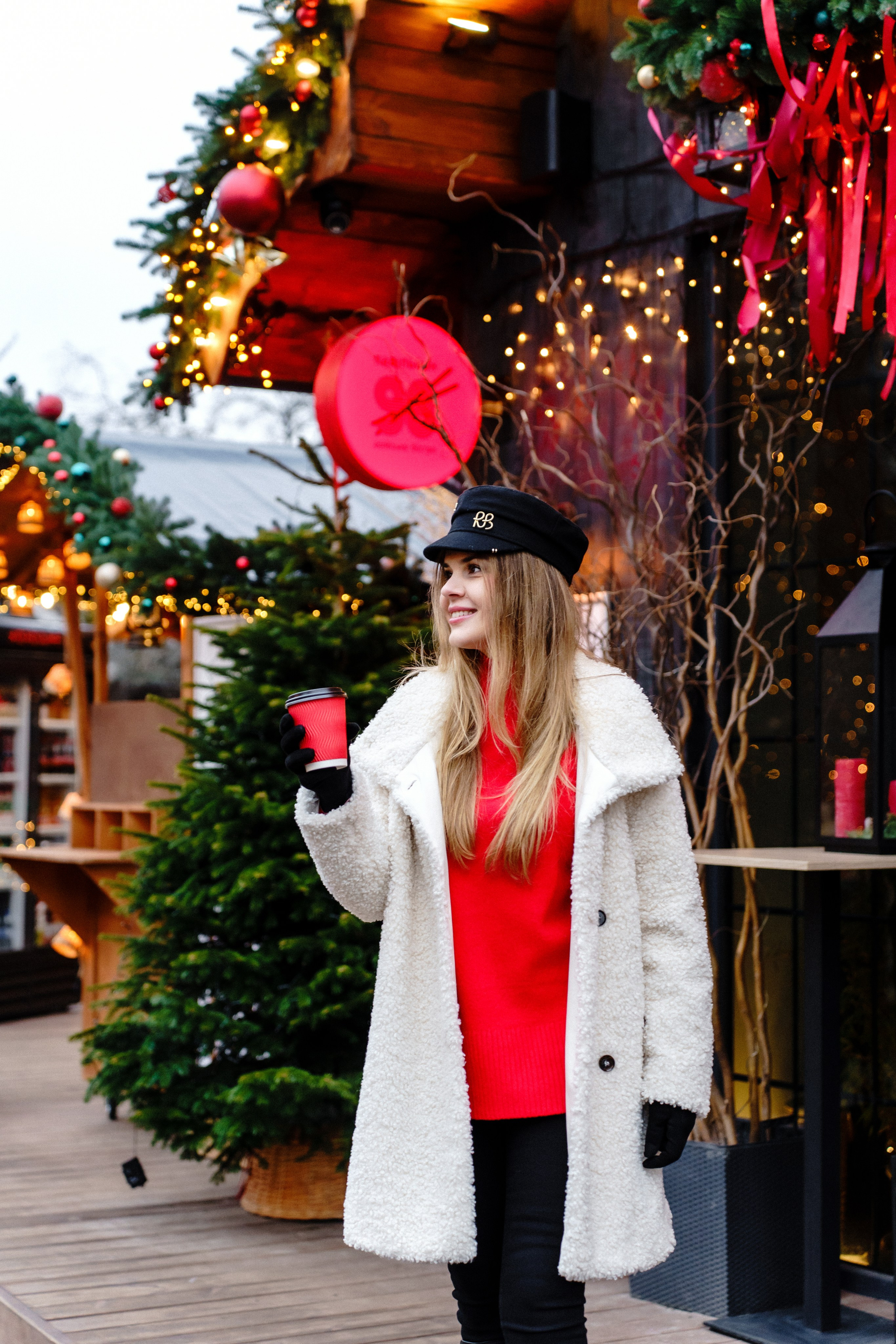 Новорічна індивідуальна фотосесія на ВДНГ. Сімейний фотограф Київ Наталія Шкаврон