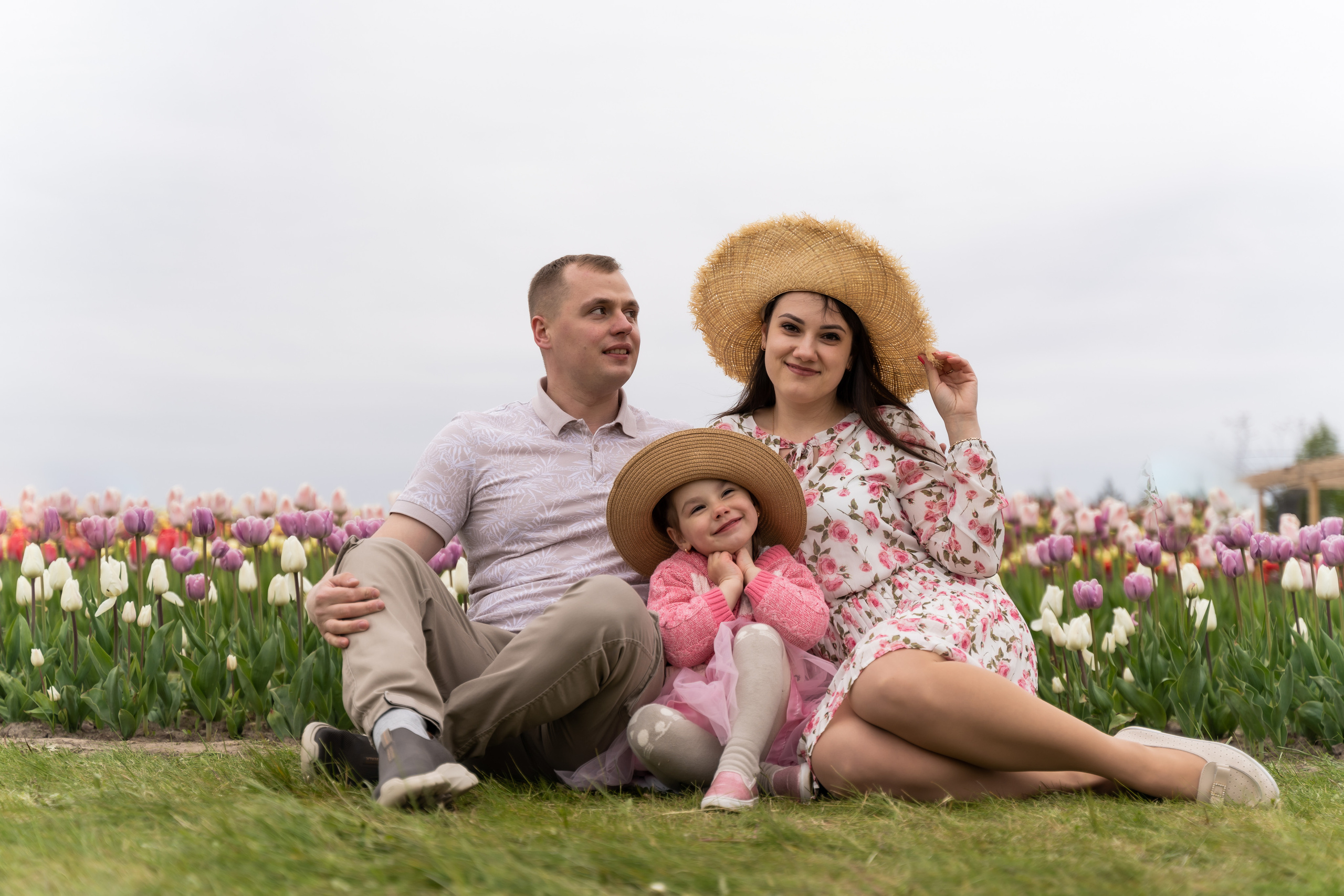 сімейна фотосесія в добропарку, Фотосесія в тюльпанах