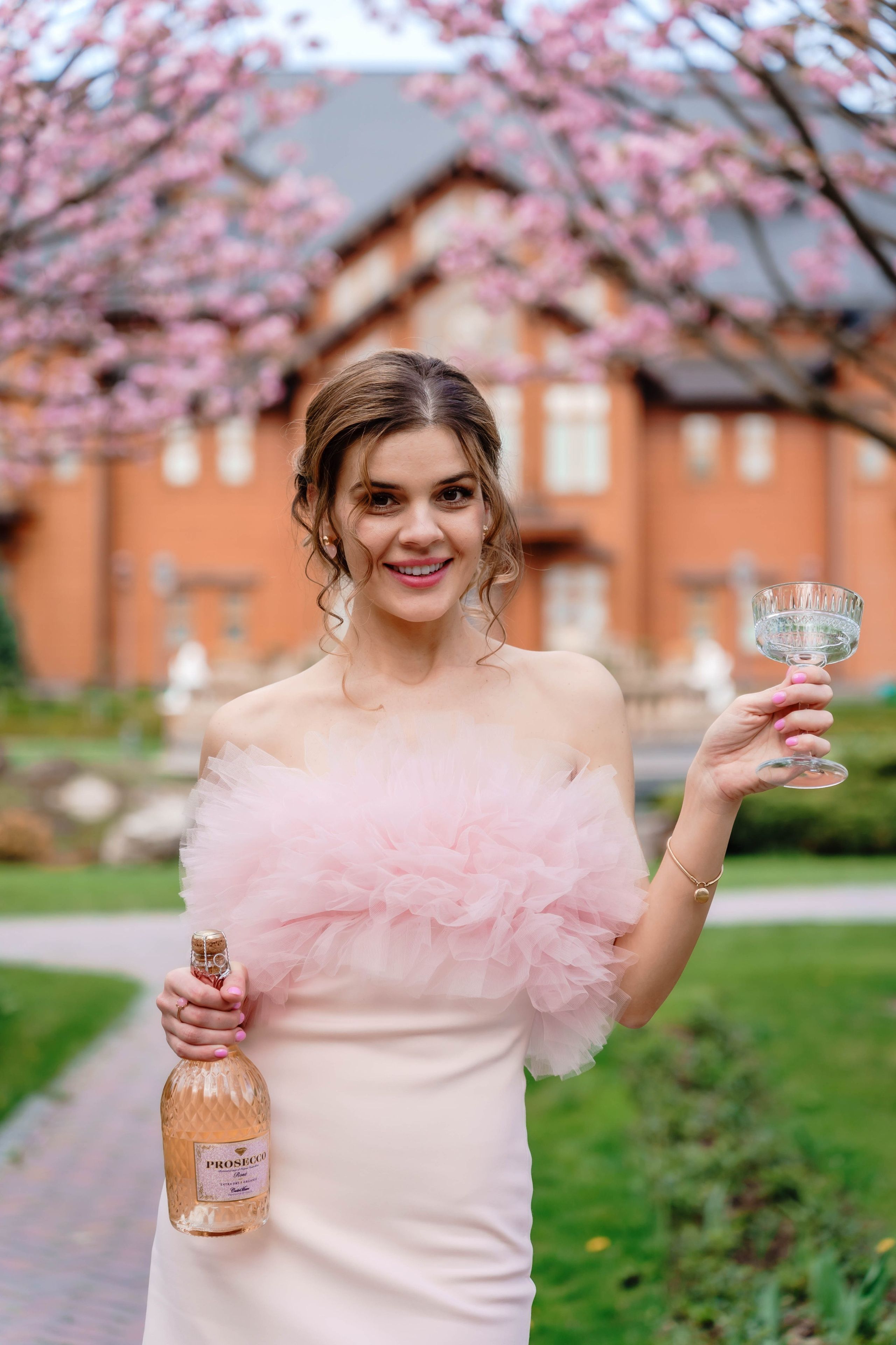 Фотосесія в сакурах. Family photographer in Kiev Natalia Shkavron