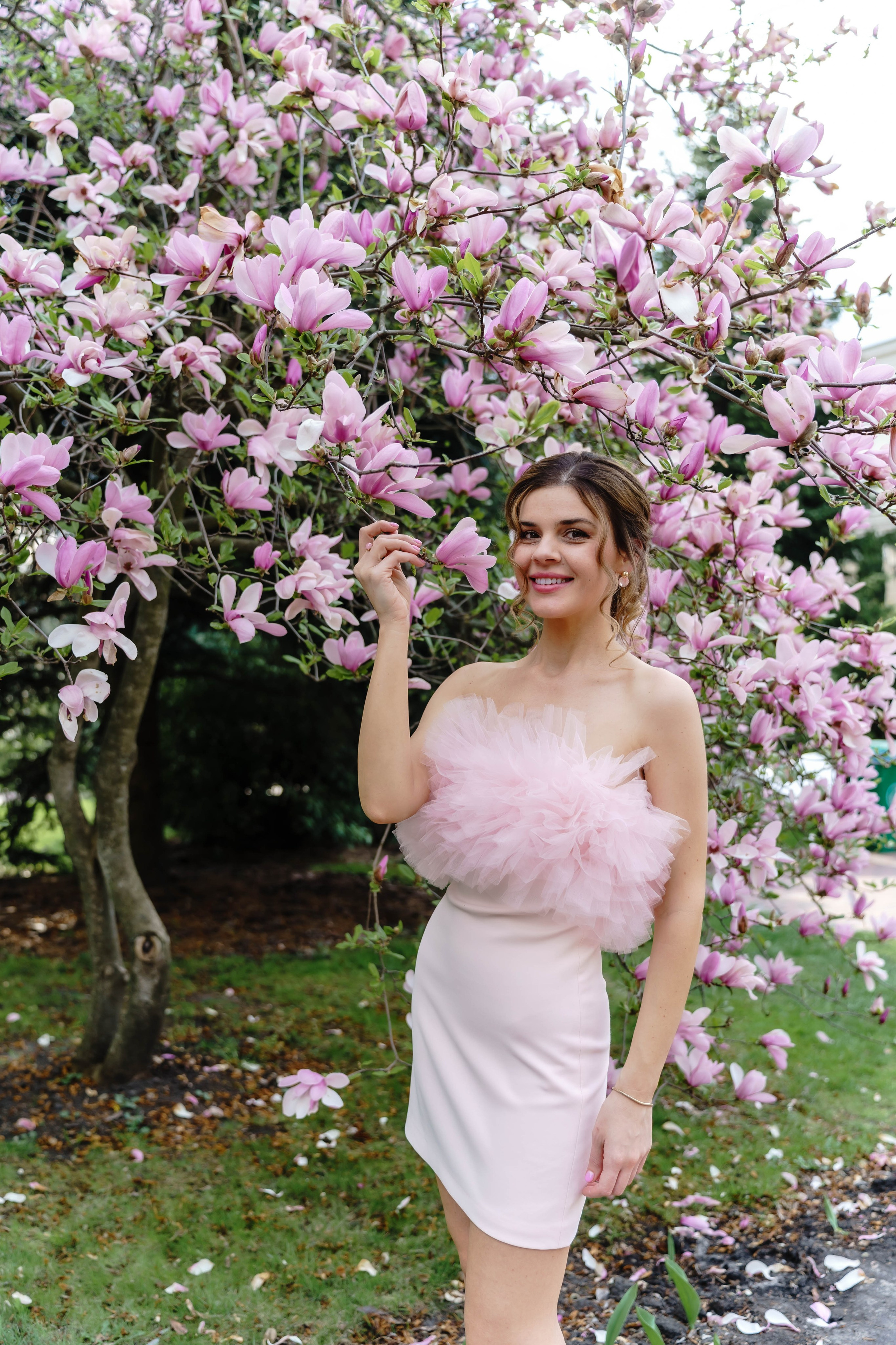 Фотосесія в магноліях. Сімейний фотограф Київ Наталія Шкаврон