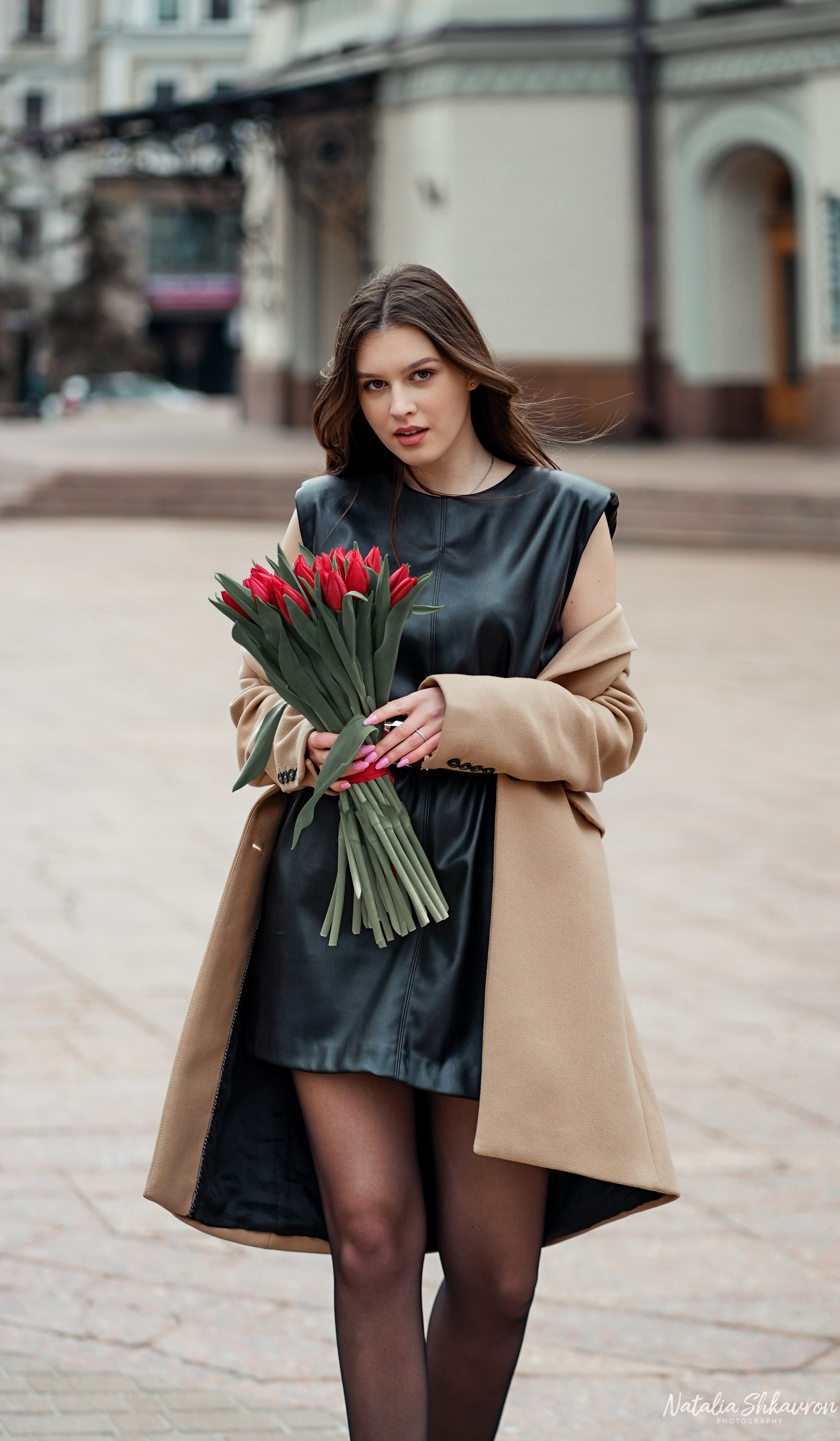 Індивідуальна фотосесія біля Оперного театру Київ. Сімейний фотограф Київ Наталія Шкаврон