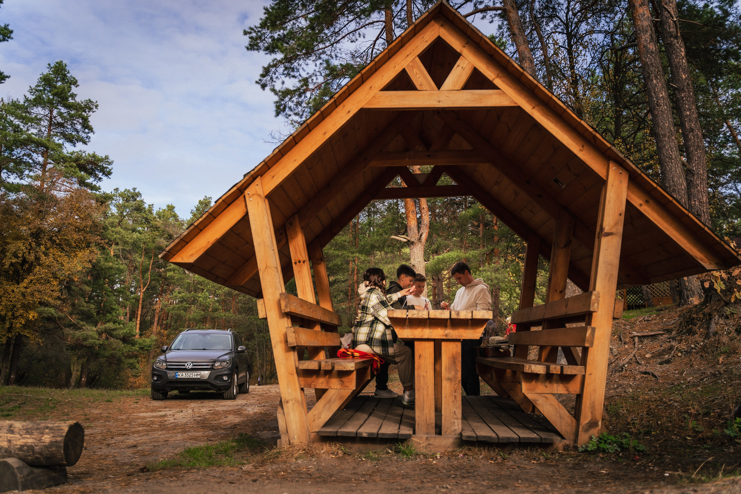 Сімейна фотосесія на природі біля Коростишівського карєру. Сімейний фотограф Київ Наталія Шкаврон