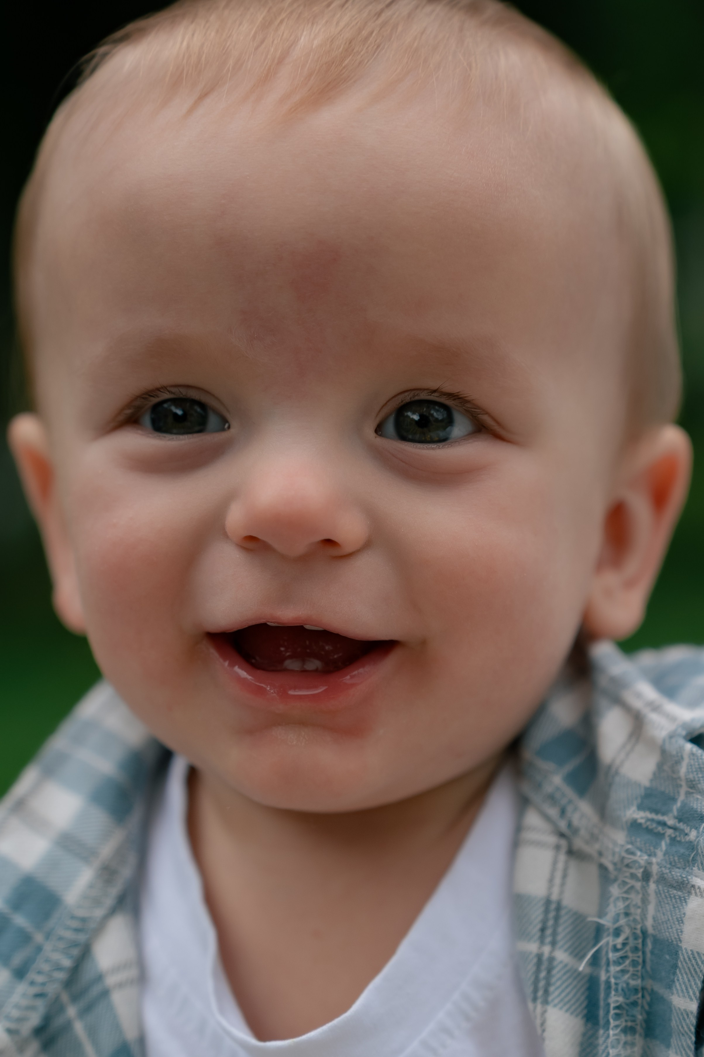 Сімейна фотосесія у парку Прага. Сімейний фотограф Київ Наталія Шкаврон