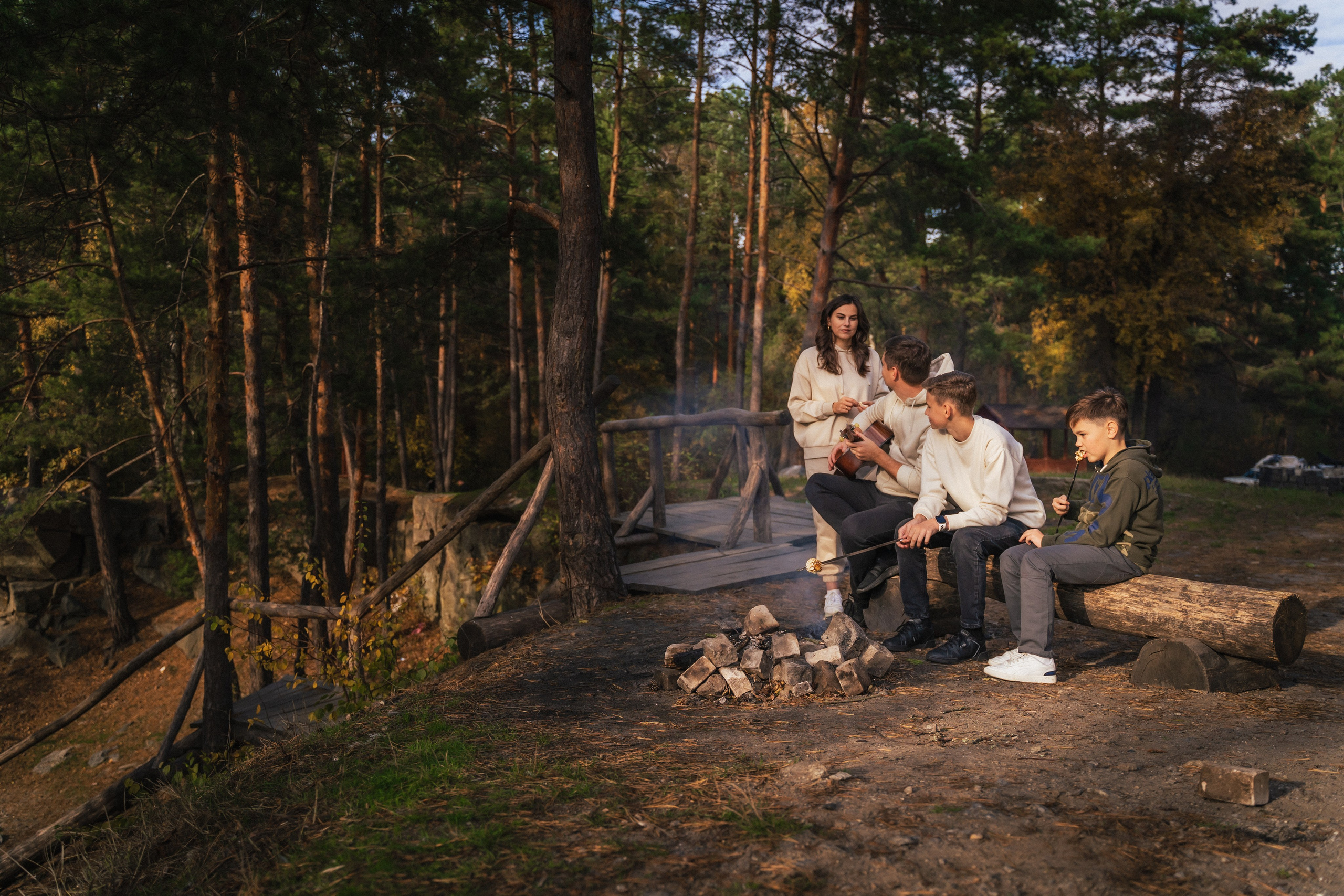Сімейна фотосесія на природі біля Коростишівського карєру. Сімейний фотограф Київ Наталія Шкаврон
