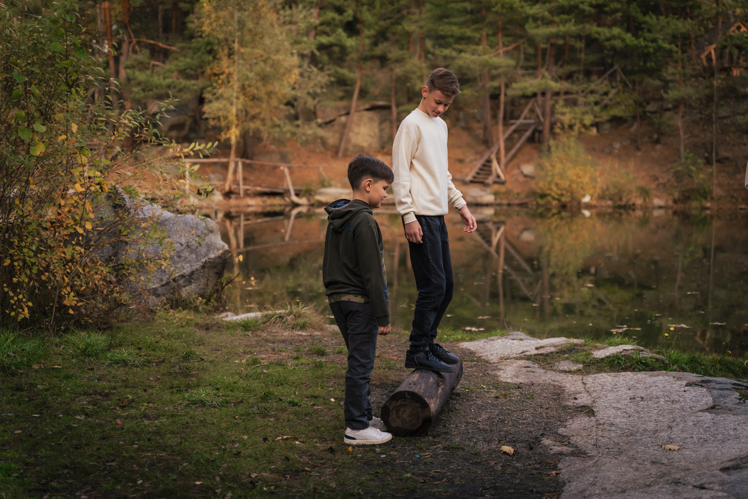 Сімейна фотосесія на природі біля Коростишівського карєру. Сімейний фотограф Київ Наталія Шкаврон