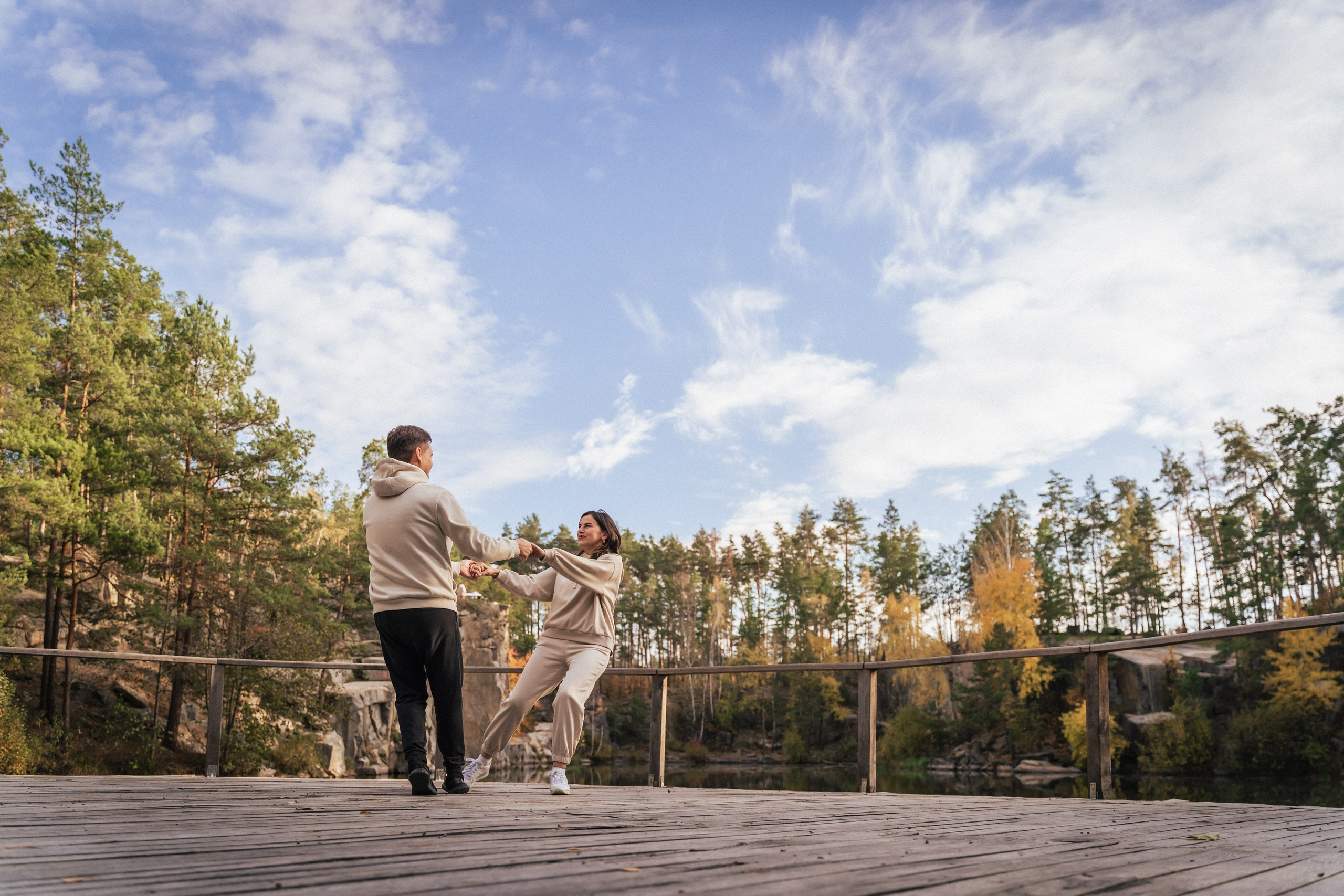 Сімейна фотосесія на природі біля Коростишівського карєру. Сімейний фотограф Київ Наталія Шкаврон