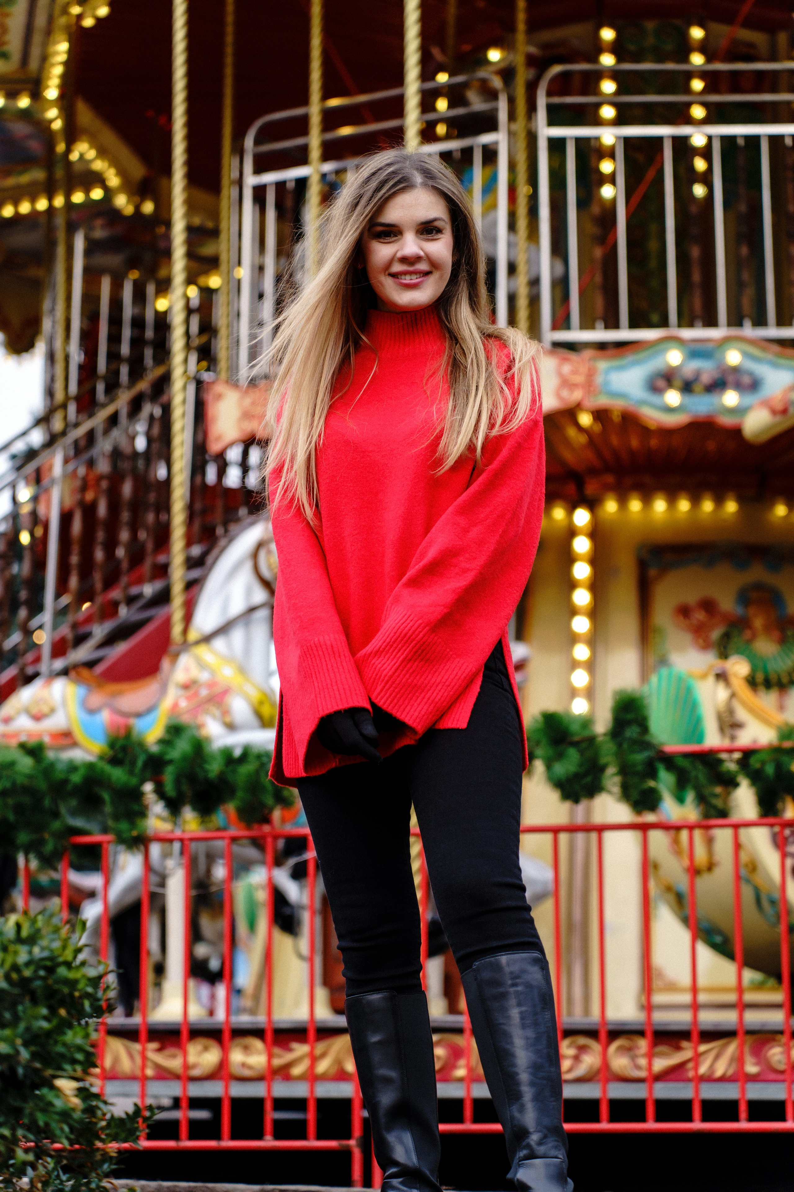 Новорічна індивідуальна фотосесія на ВДНГ. Сімейний фотограф Київ Наталія Шкаврон