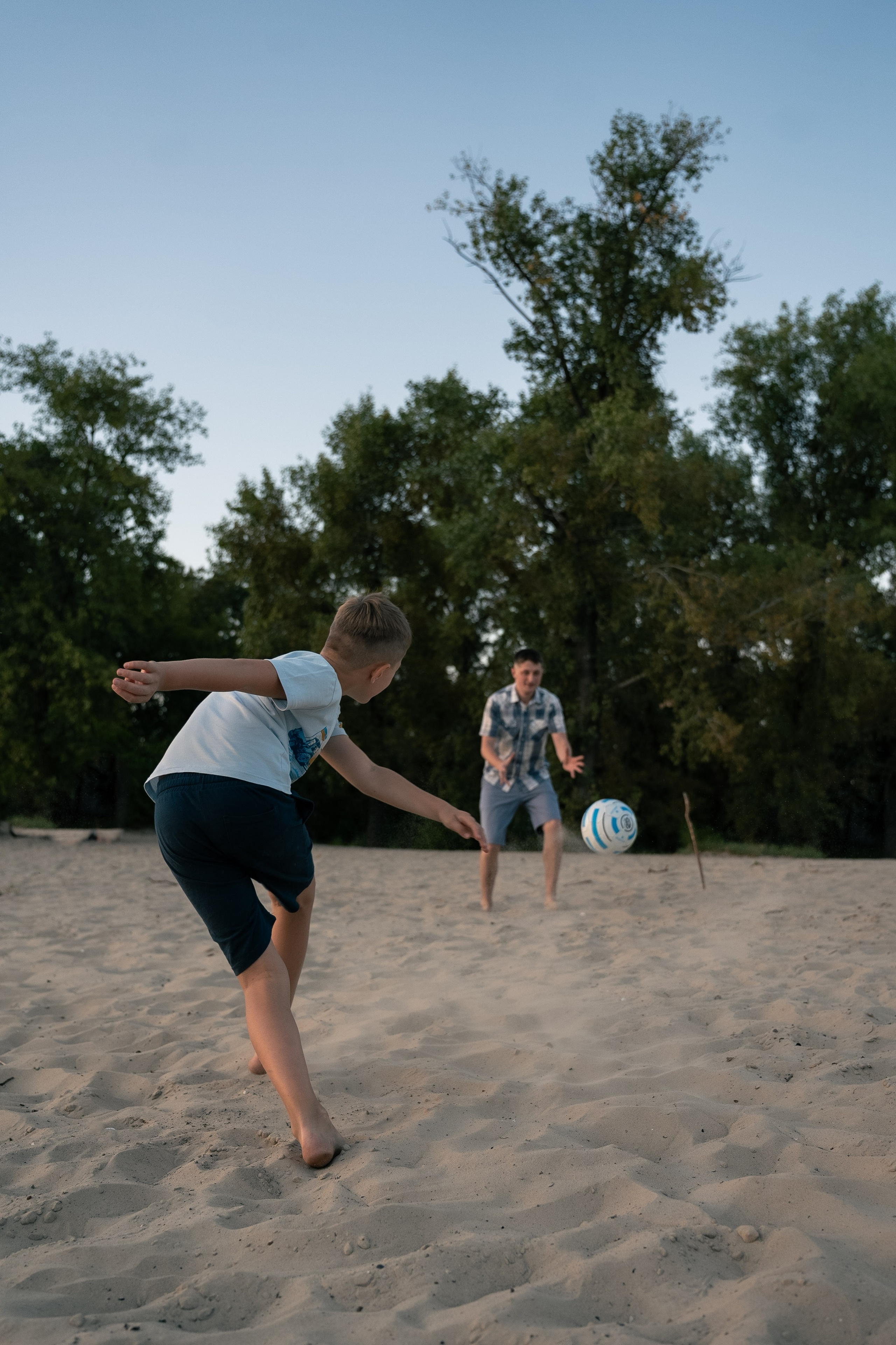 Сімейна фотосесія на Трухановому острові. Сімейний фотограф Київ Наталія Шкаврон