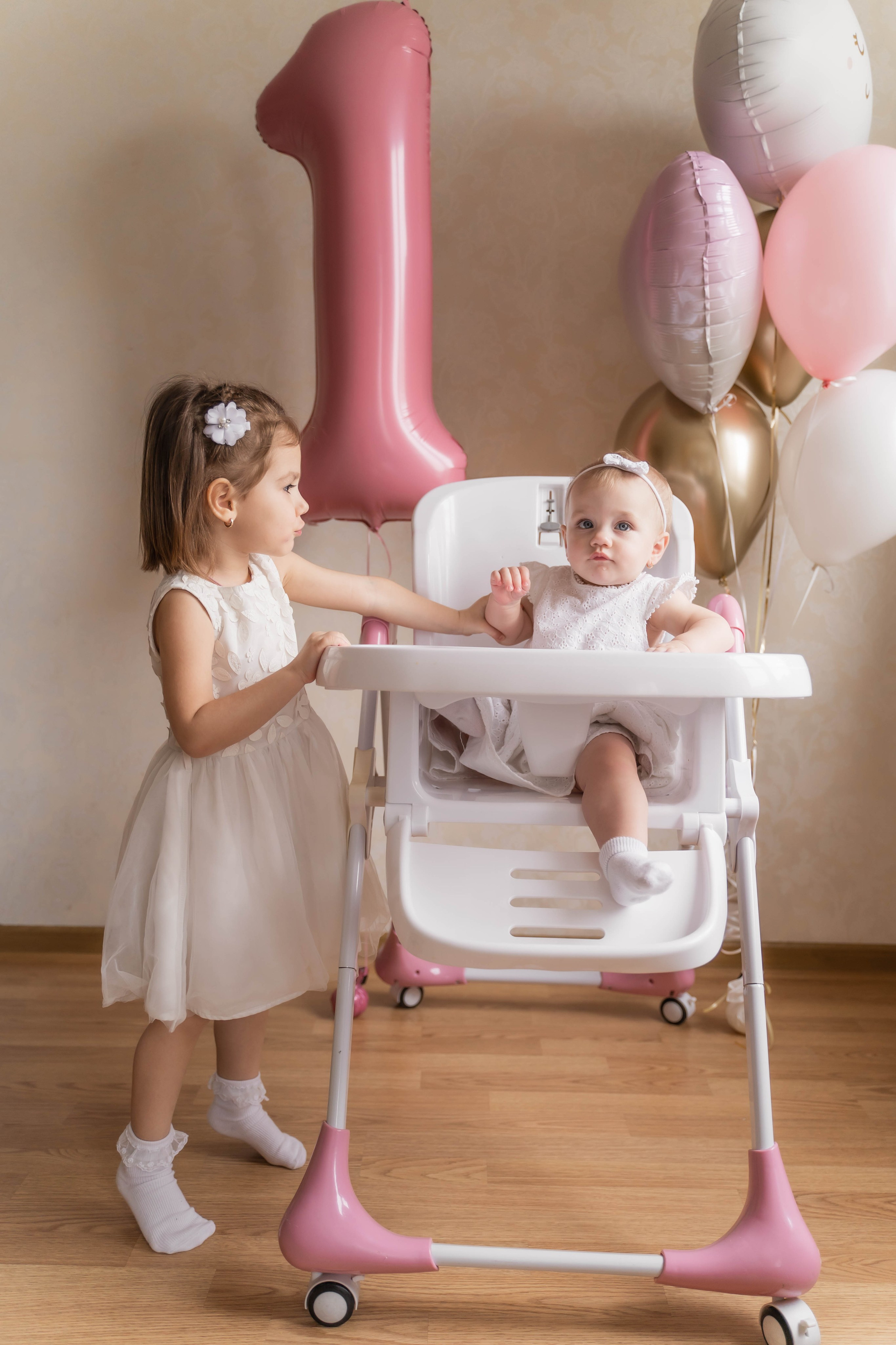 Святкування 1-го дня народження вдома. Family photographer in Kiev Natalia Shkavron