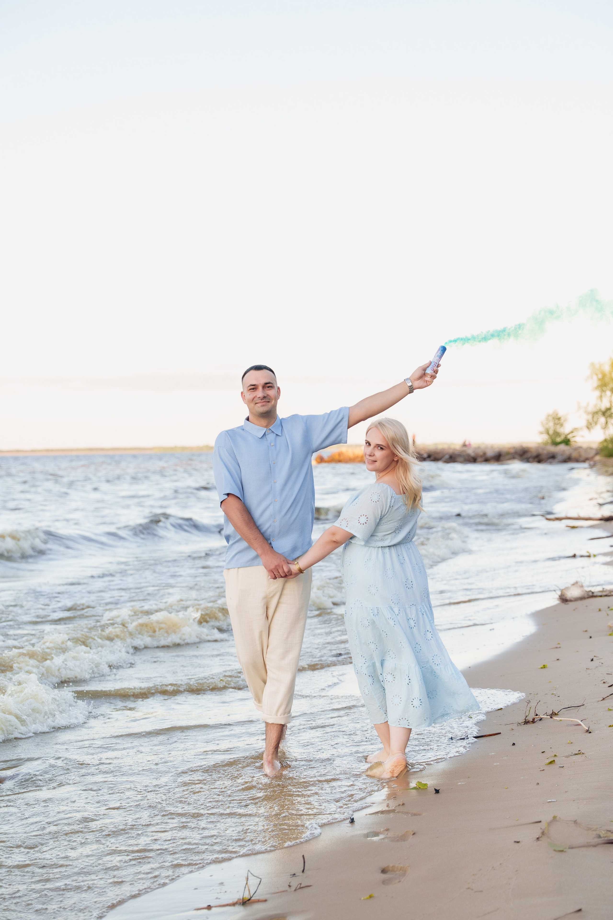 Гендер паті на Київському морі. Family photographer in Kiev Natalia Shkavron