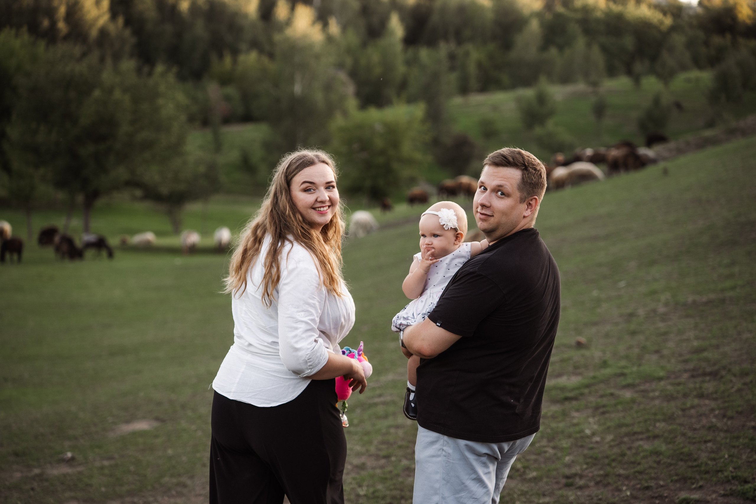 Святкування 1-го дня народження на овечій фермі. Family photographer in Kiev Natalia Shkavron