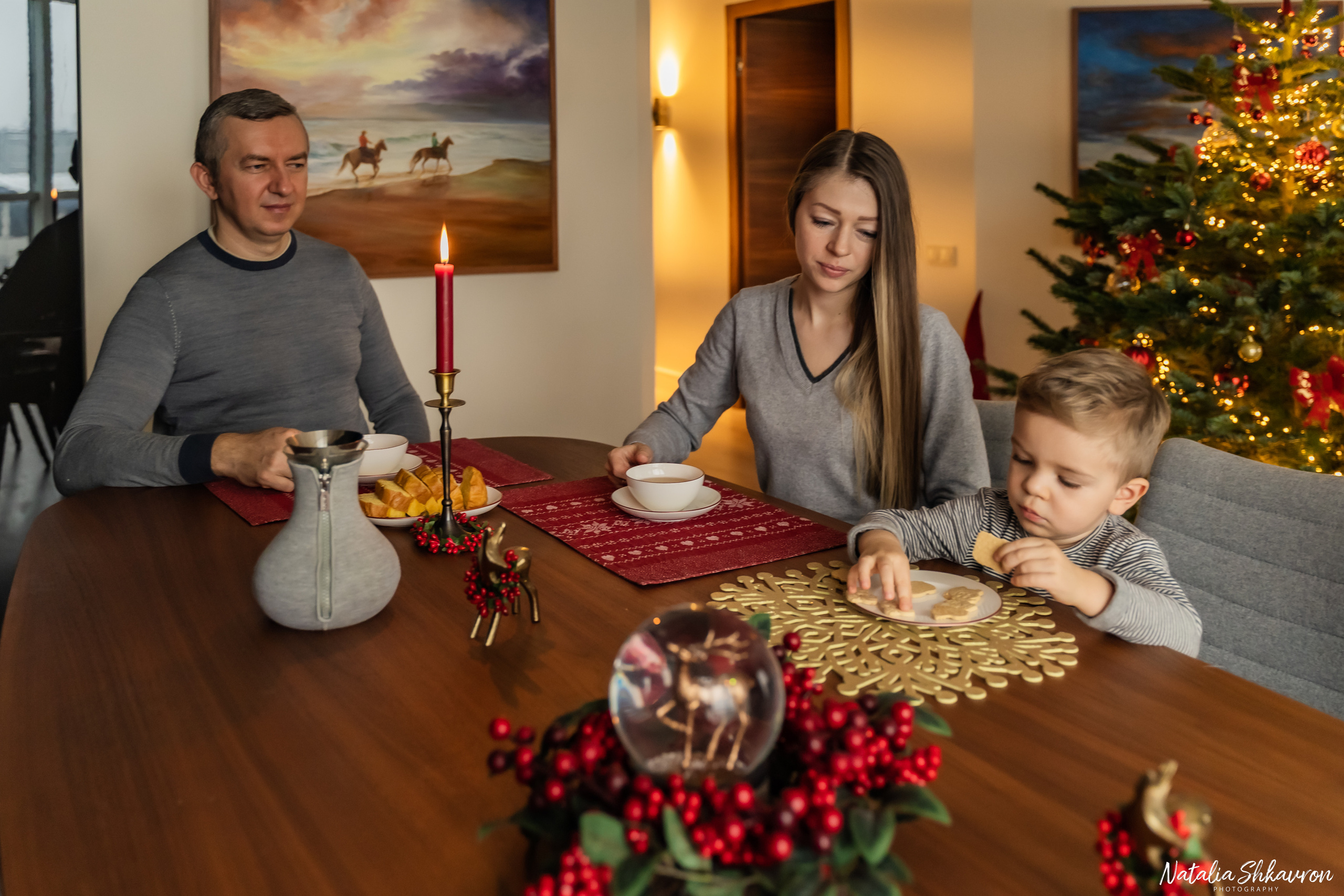 Новорічна фотосесія вдома. Сімейний фотограф Київ Наталія Шкаврон