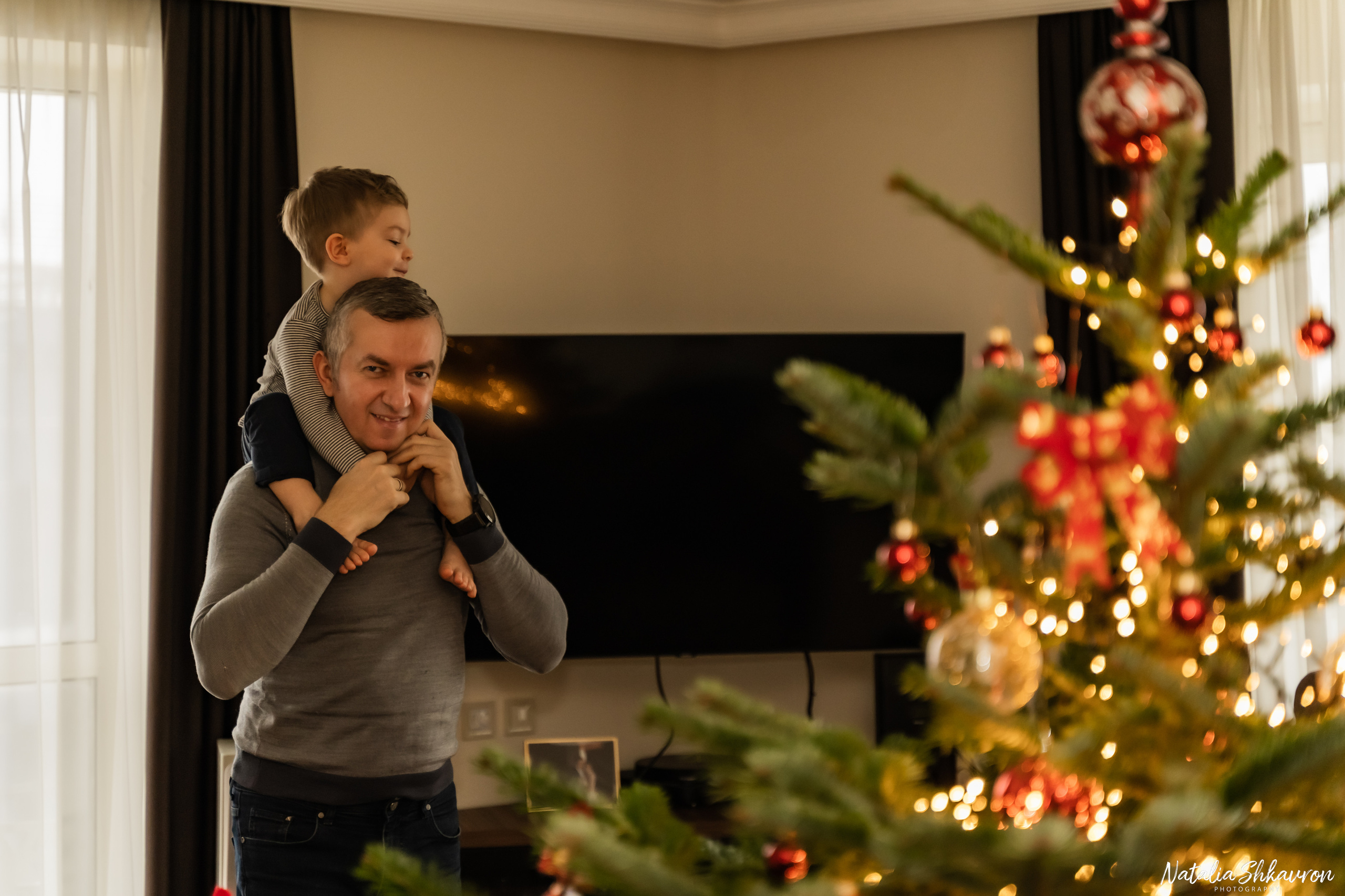 Новорічна фотосесія вдома. Сімейний фотограф Київ Наталія Шкаврон