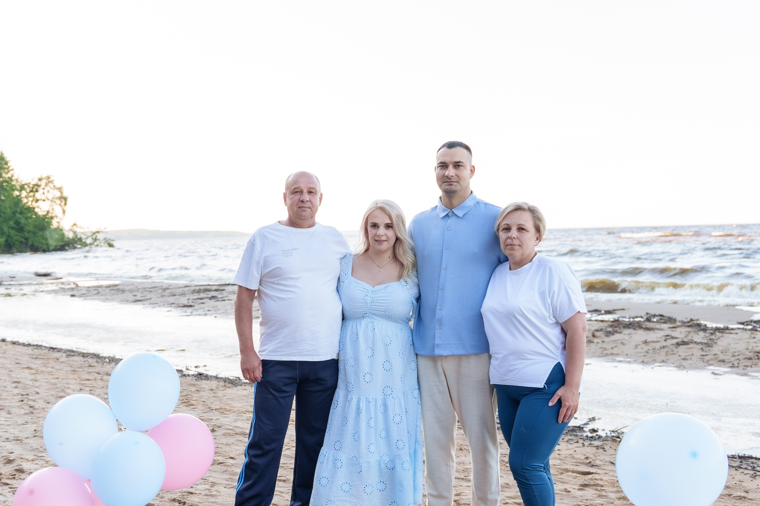 Гендер паті на Київському морі. Family photographer in Kiev Natalia Shkavron
