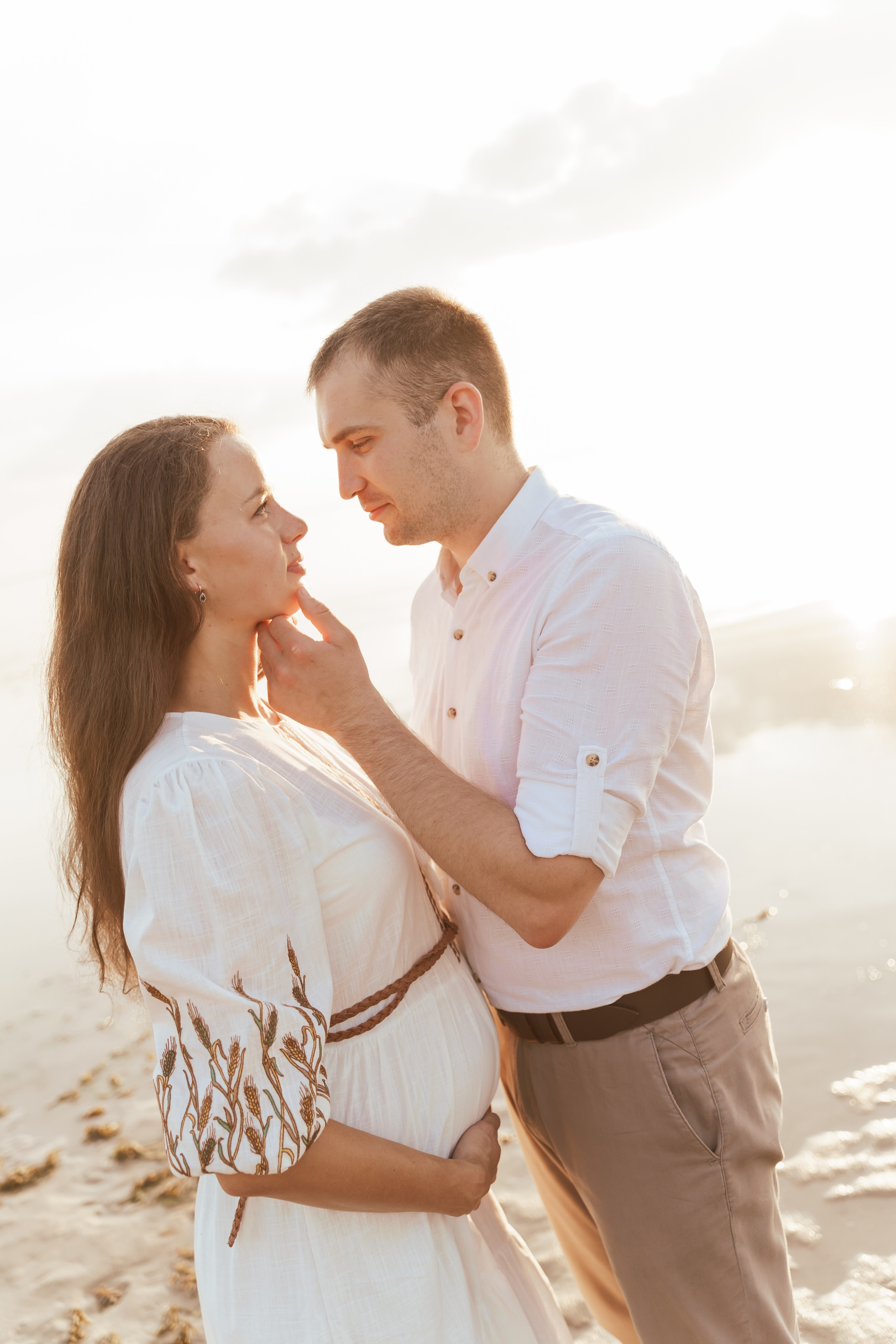 Фотосесія вагітності біля Київського моря. Сімейний фотограф Київ Наталія Шкаврон