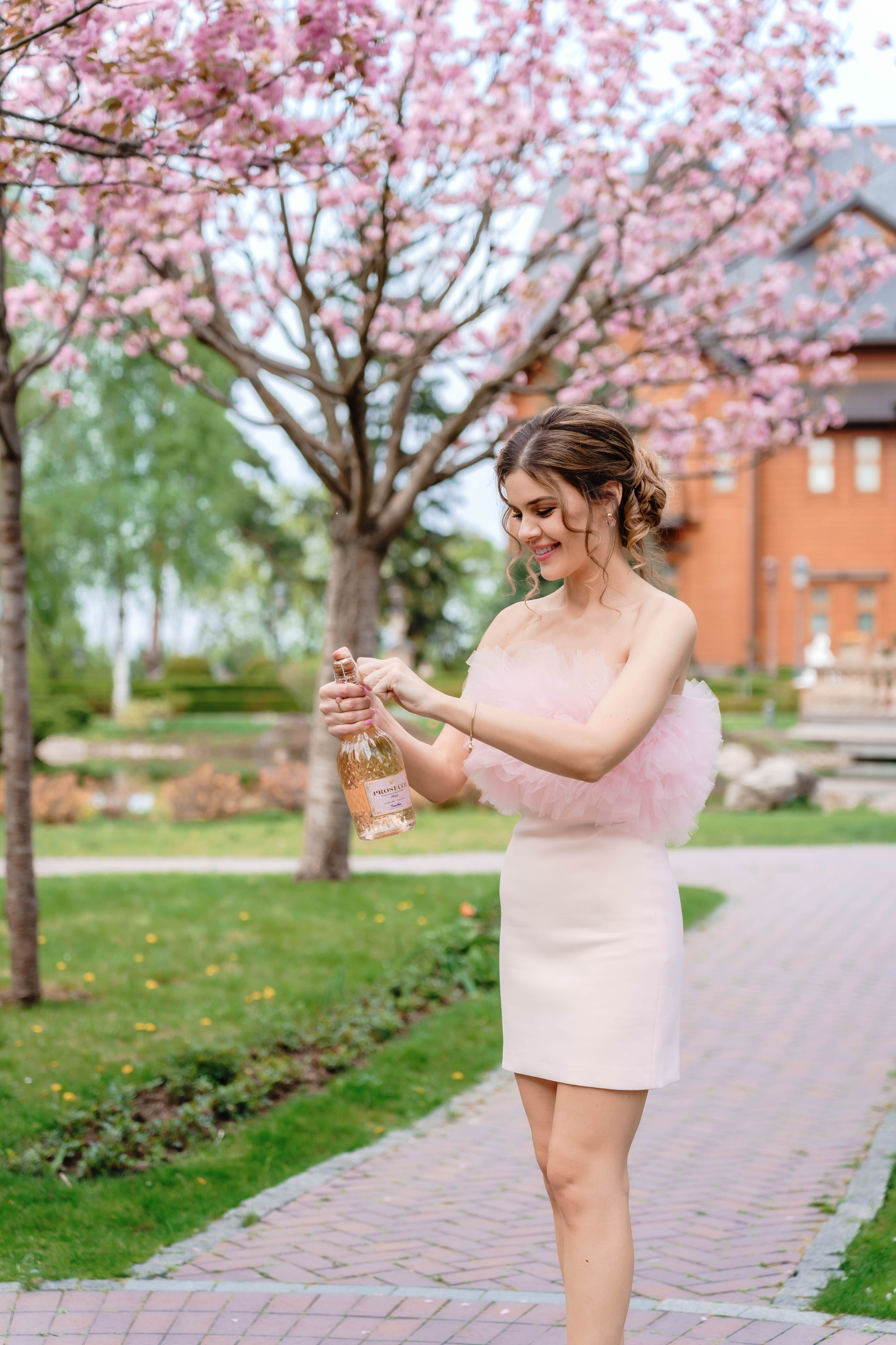 Фотосесія в сакурах. Family photographer in Kiev Natalia Shkavron