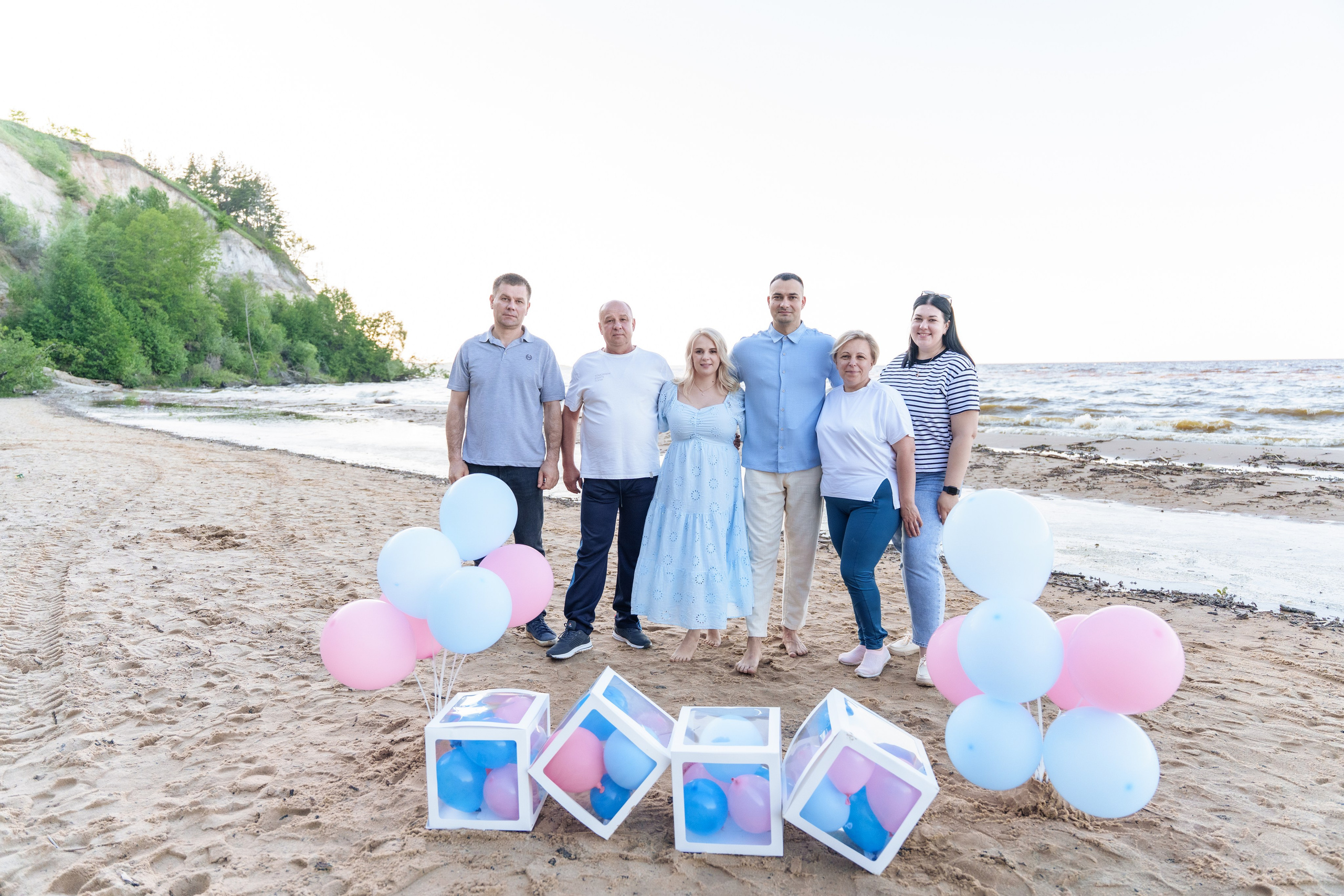Гендер паті на Київському морі. Family photographer in Kiev Natalia Shkavron