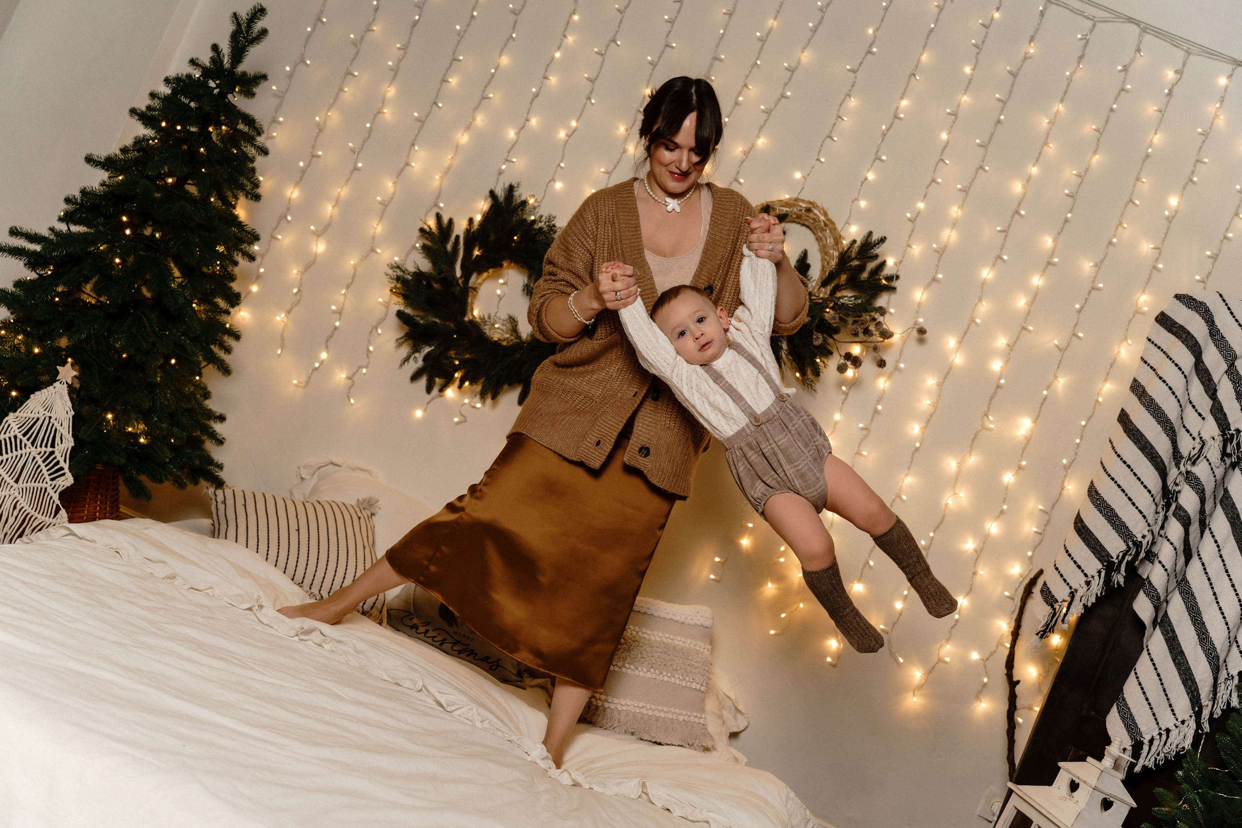 Новорічна фотосесія мами та сина. Family photographer in Kiev Natalia Shkavron