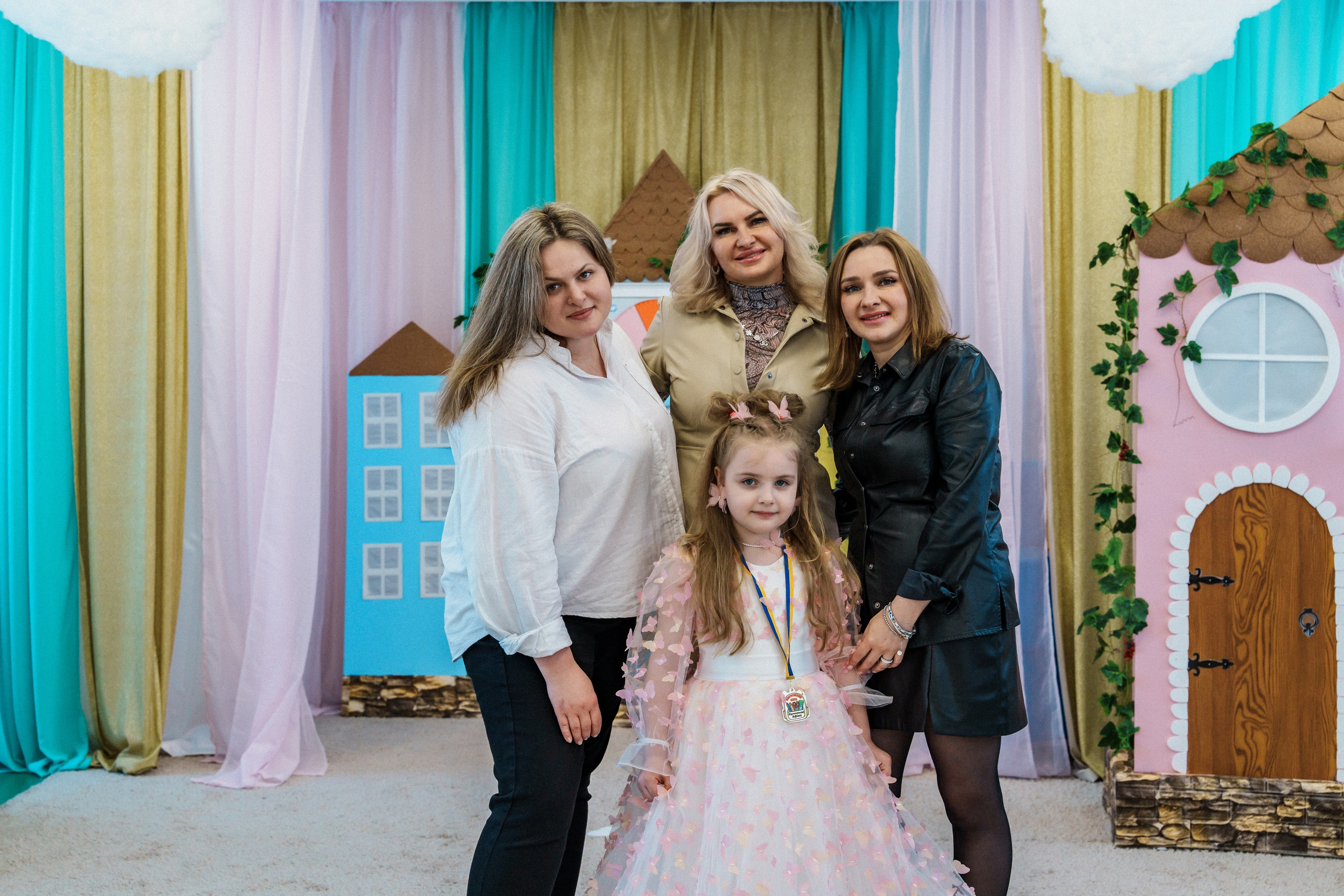 Випускний у садку. Сімейний фотограф Київ Наталія Шкаврон