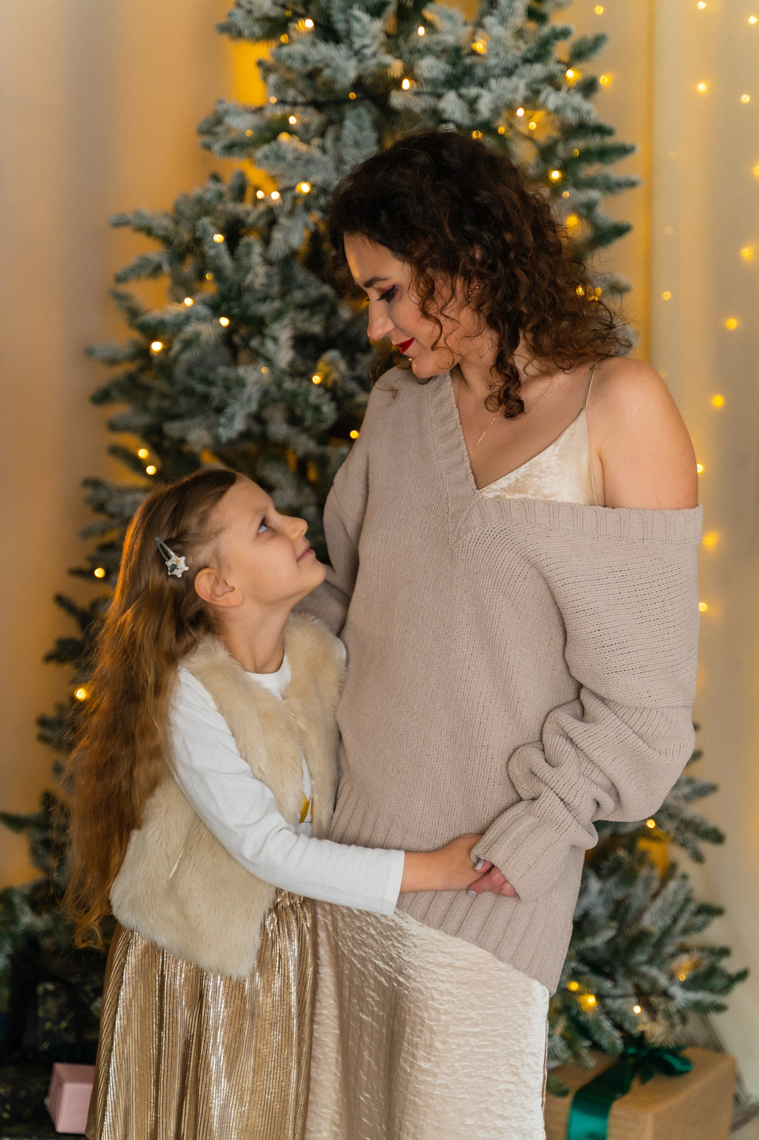 Новорічна фотосесія мама і доня. Сімейний фотограф Київ Наталія Шкаврон