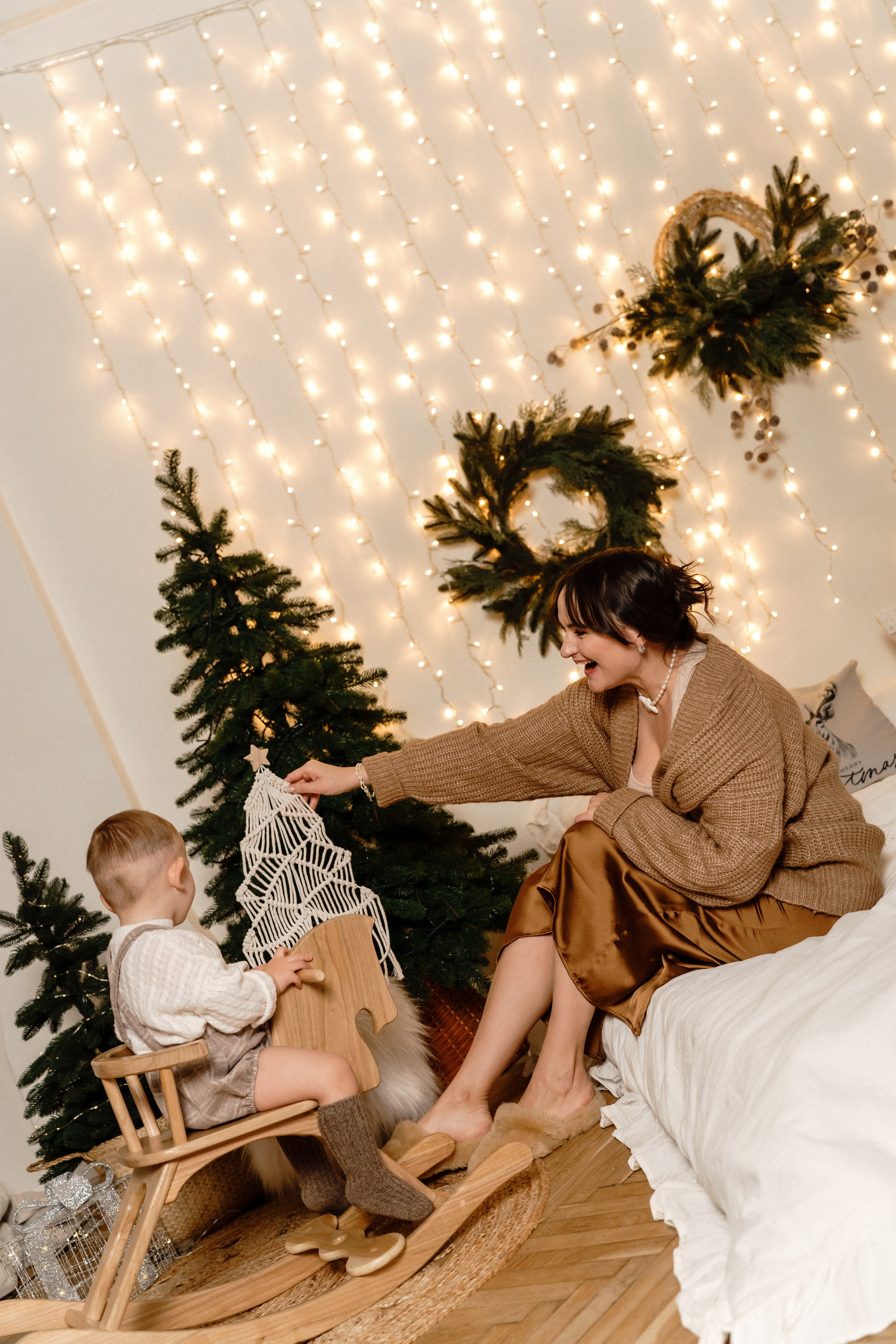 Новорічна фотосесія мами та сина. Family photographer in Kiev Natalia Shkavron