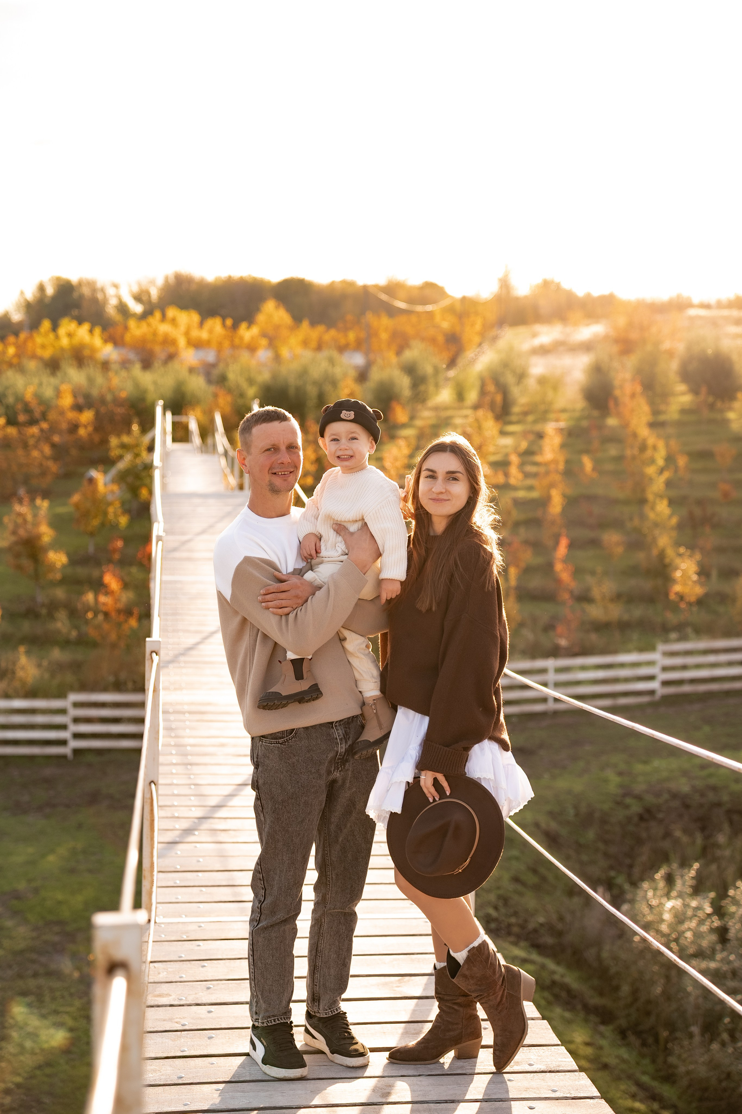 Сімейна фотосесія на кінній фермі. Family photographer in Kiev Natalia Shkavron
