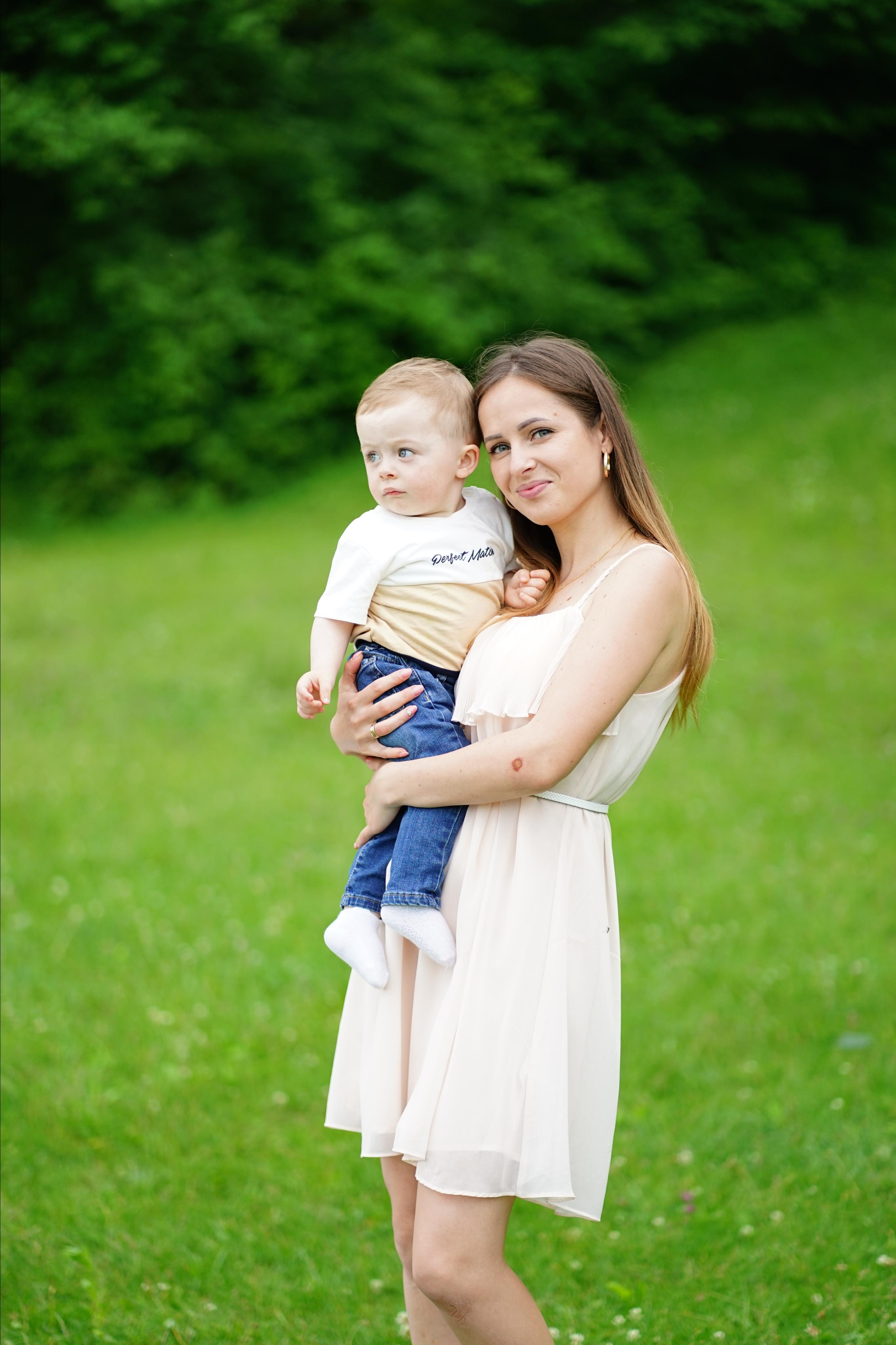 Сімейна фотосесія в стилі пікнік. Сімейний фотограф Київ Наталія Шкаврон