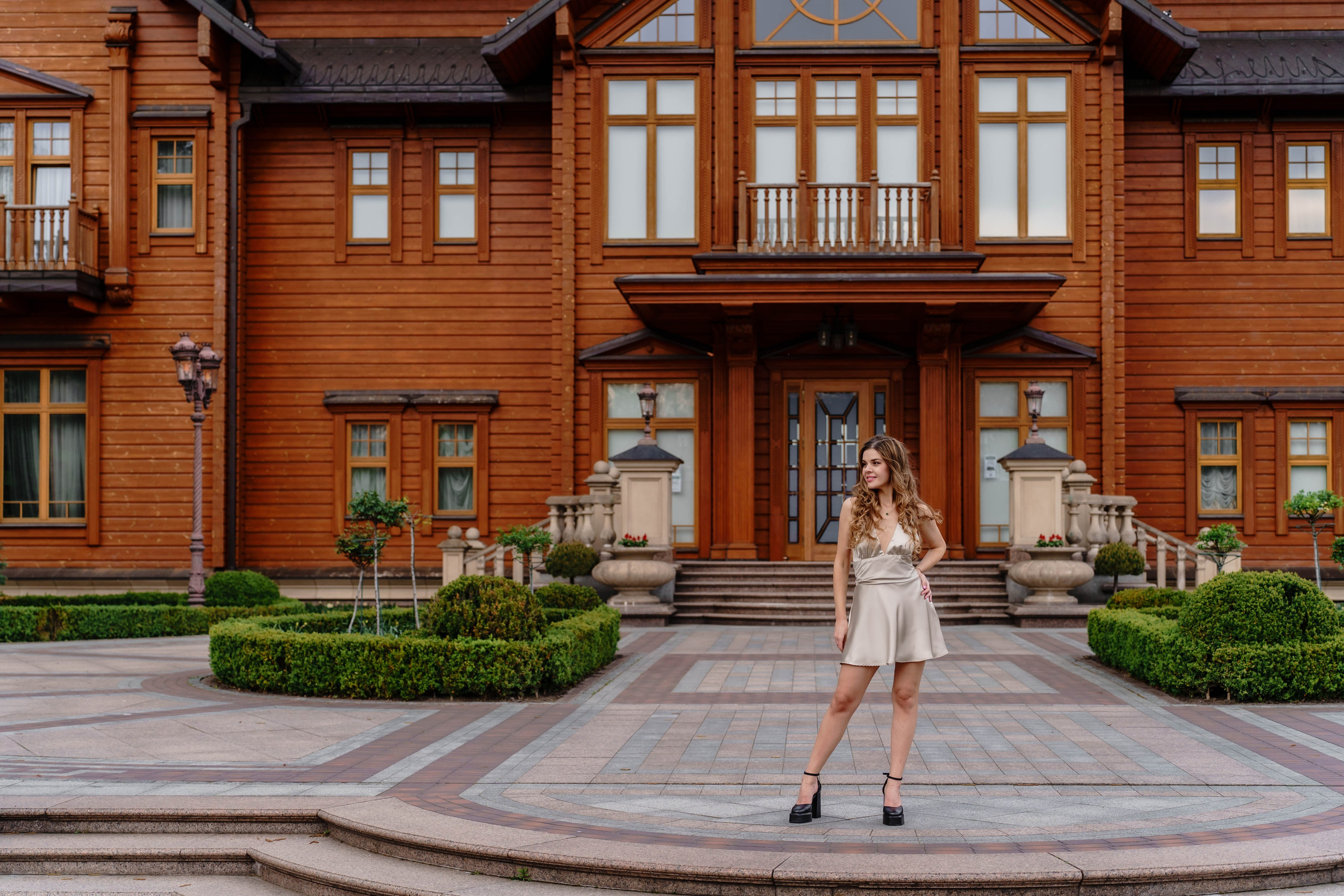 Фотосесія в сакурах. Family photographer in Kiev Natalia Shkavron