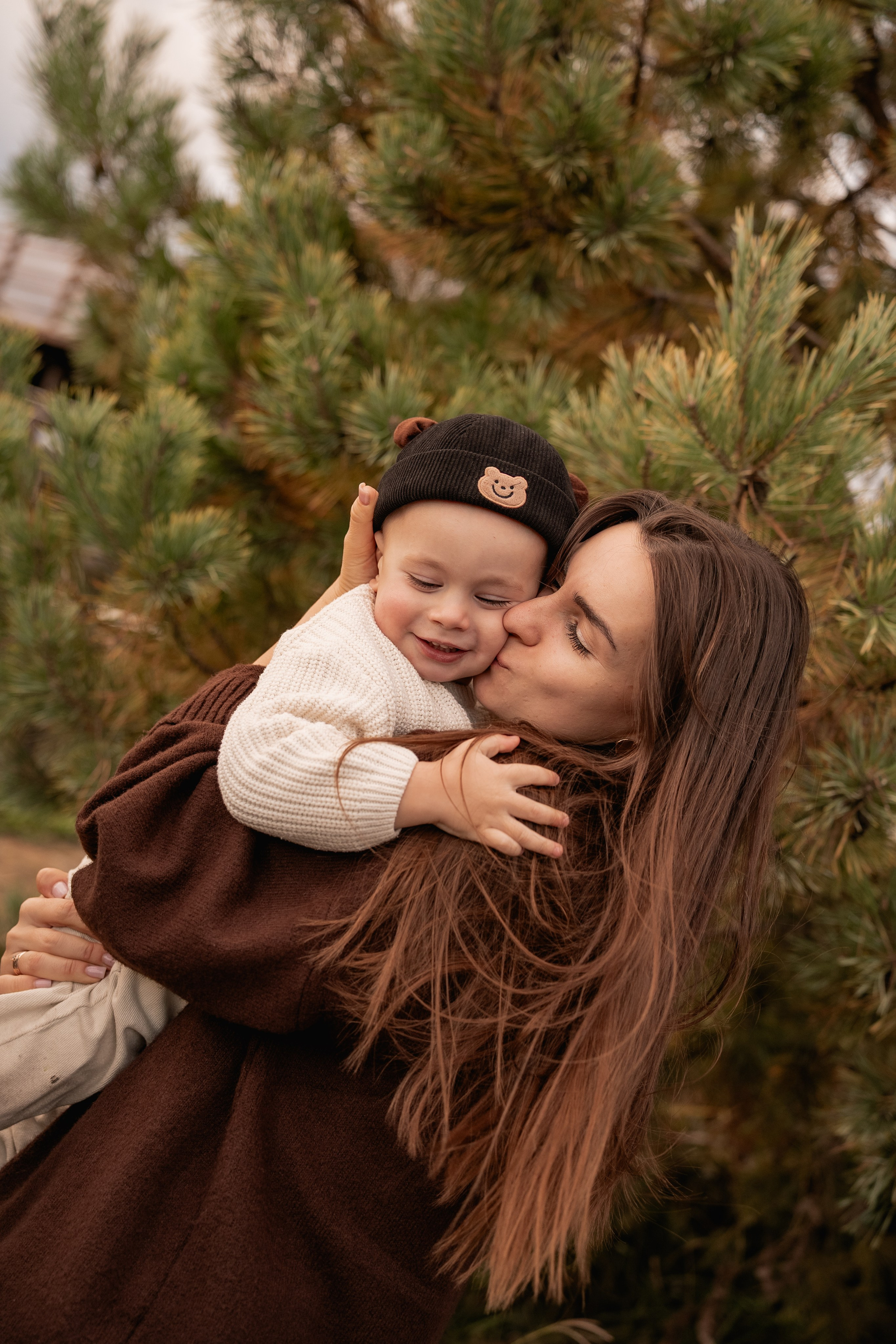 Сімейна фотосесія на кінній фермі. Family photographer in Kiev Natalia Shkavron