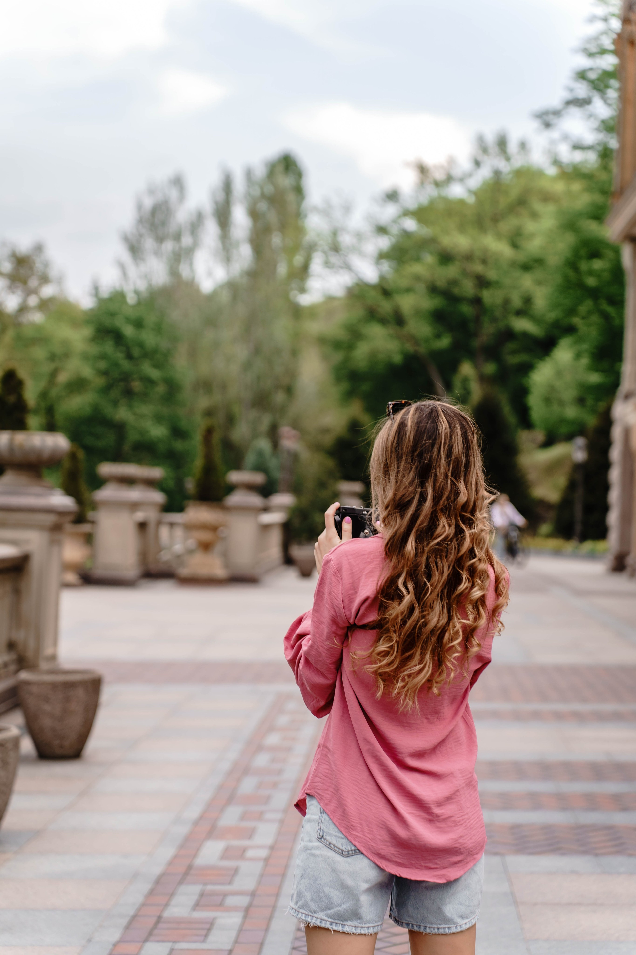 Фотосесія в сакурах. Family photographer in Kiev Natalia Shkavron