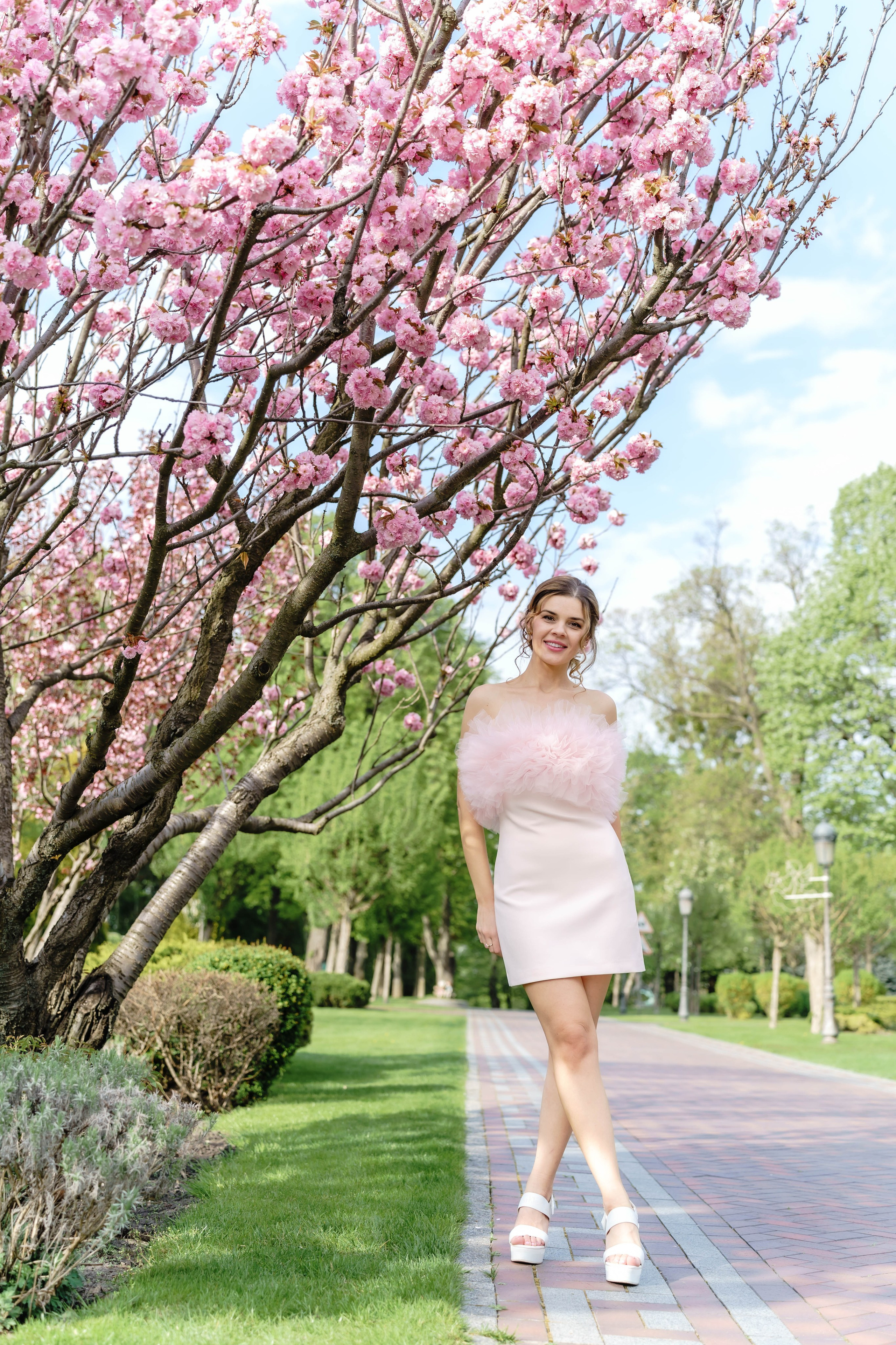 Фотосесія в сакурах. Family photographer in Kiev Natalia Shkavron