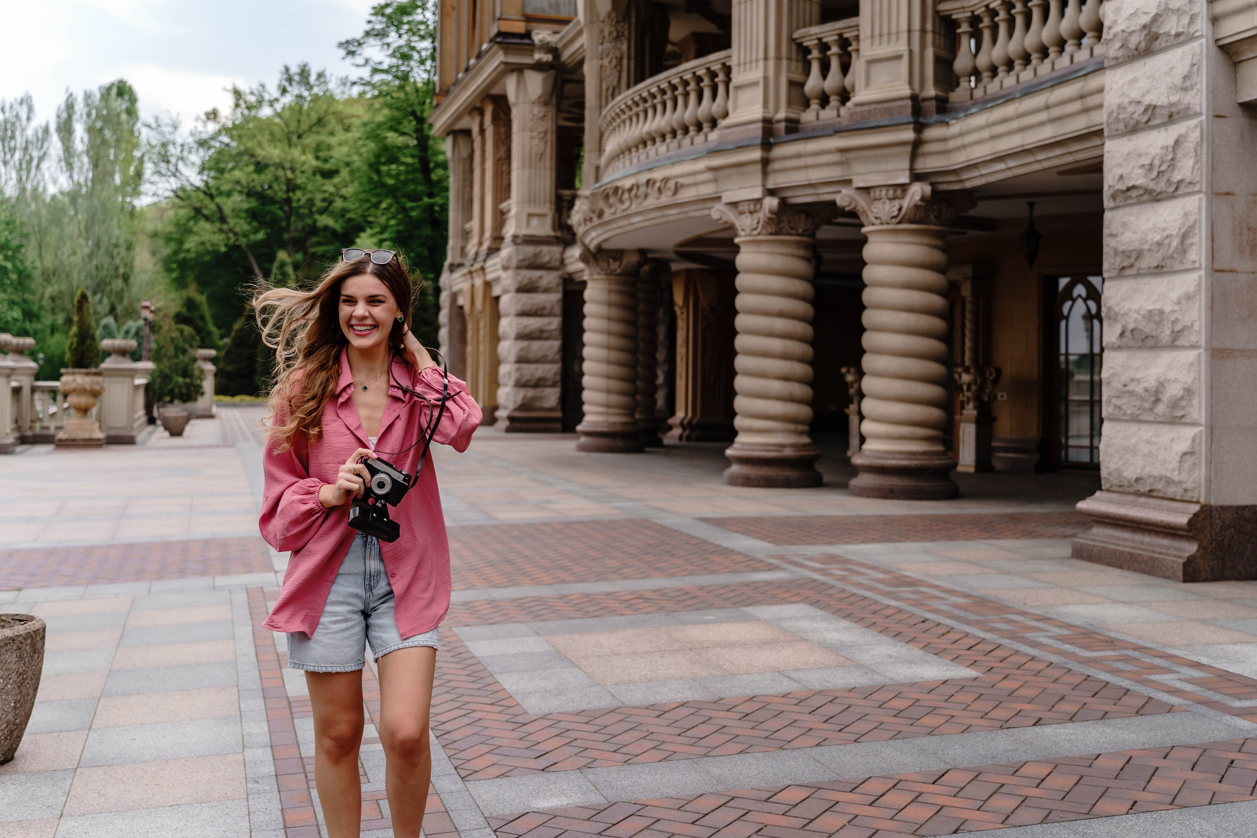 Фотосесія в сакурах. Family photographer in Kiev Natalia Shkavron