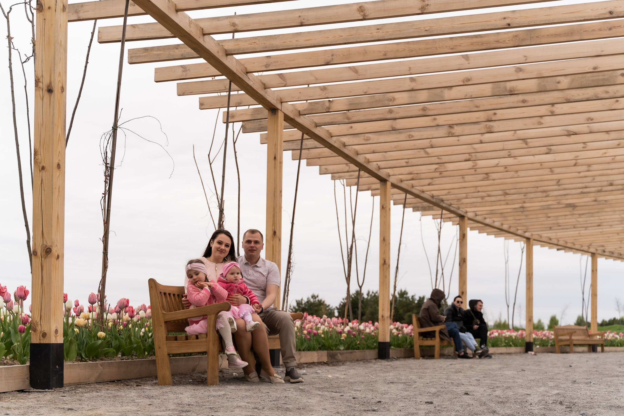 сімейна фотосесія в добропарку, Фотосесія в тюльпанах