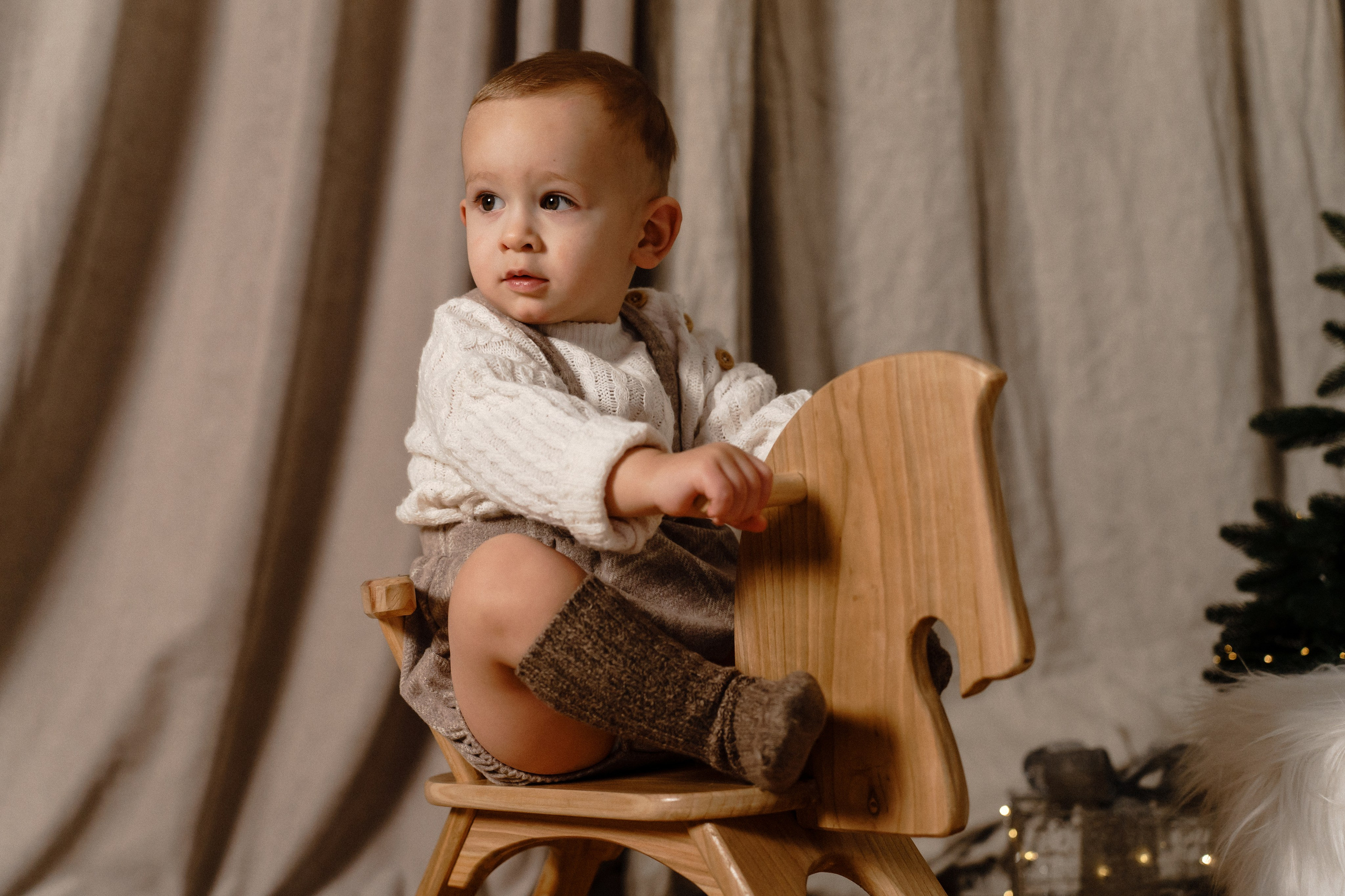 Новорічна фотосесія мами та сина. Family photographer in Kiev Natalia Shkavron