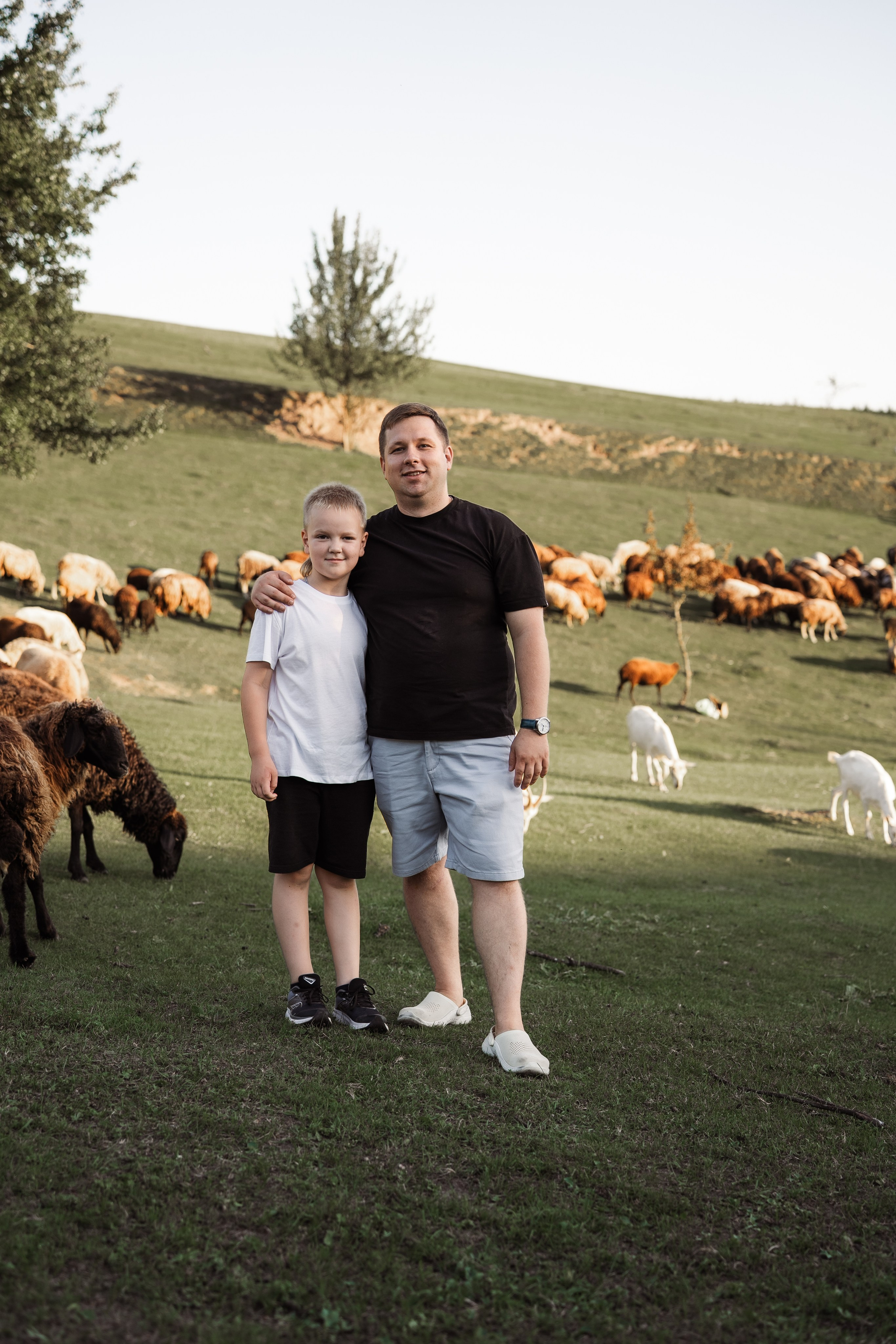 Святкування 1-го дня народження на овечій фермі. Family photographer in Kiev Natalia Shkavron