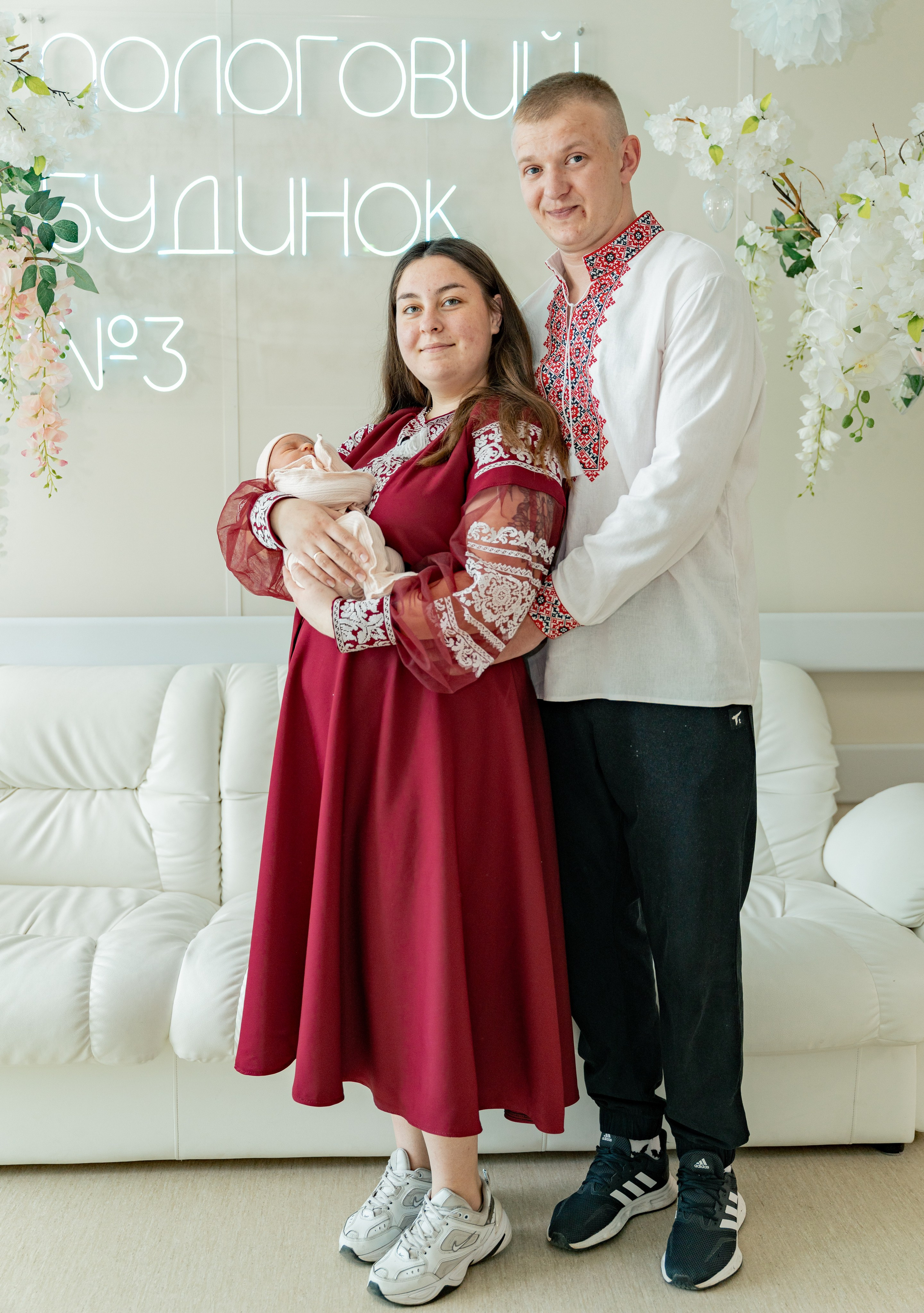 Виписка з пологового №3. Сімейний фотограф Київ Наталія Шкаврон