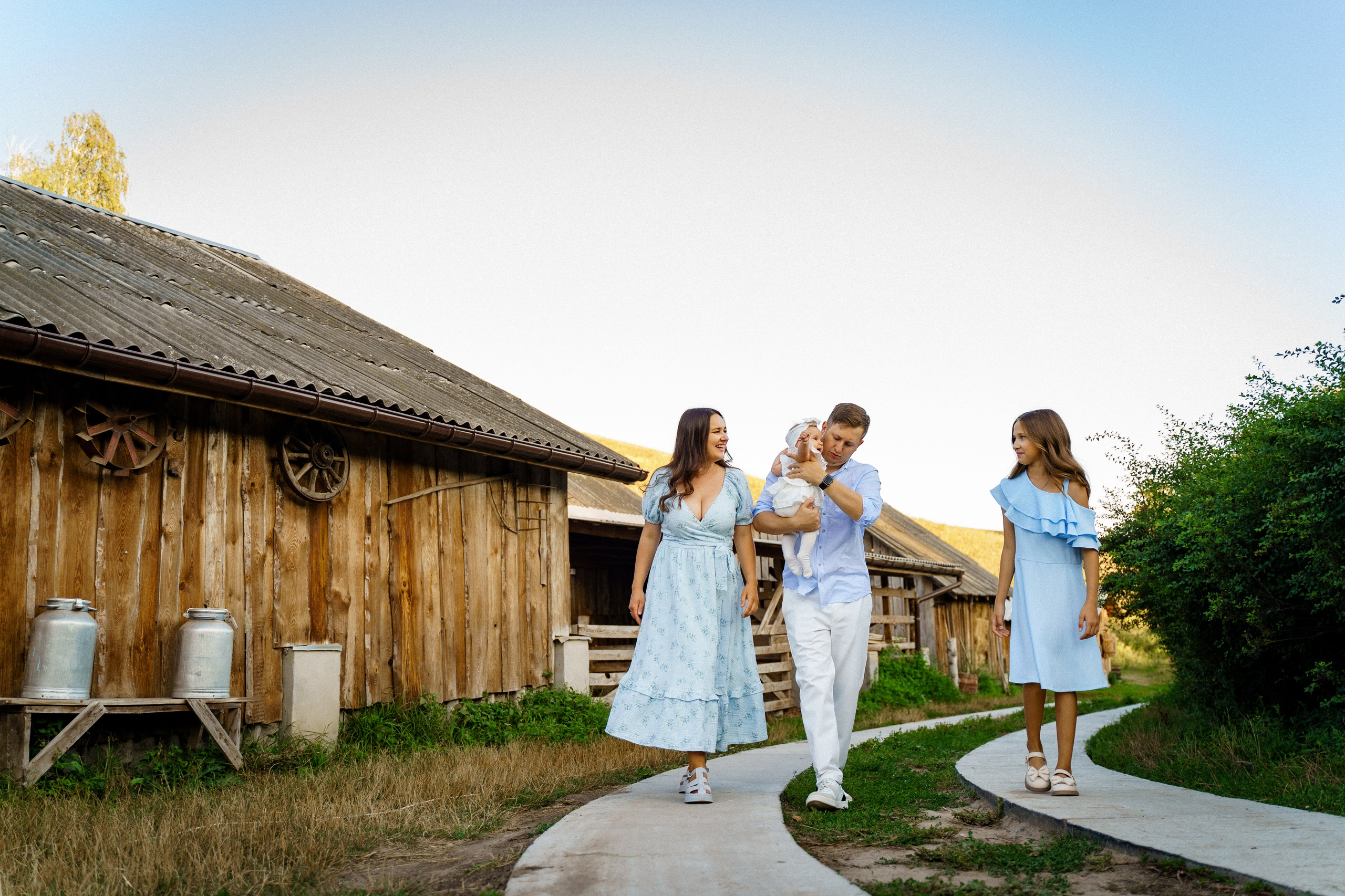 Сімейна фотосесія на Sheepland. Сімейний фотограф Київ Наталія Шкаврон