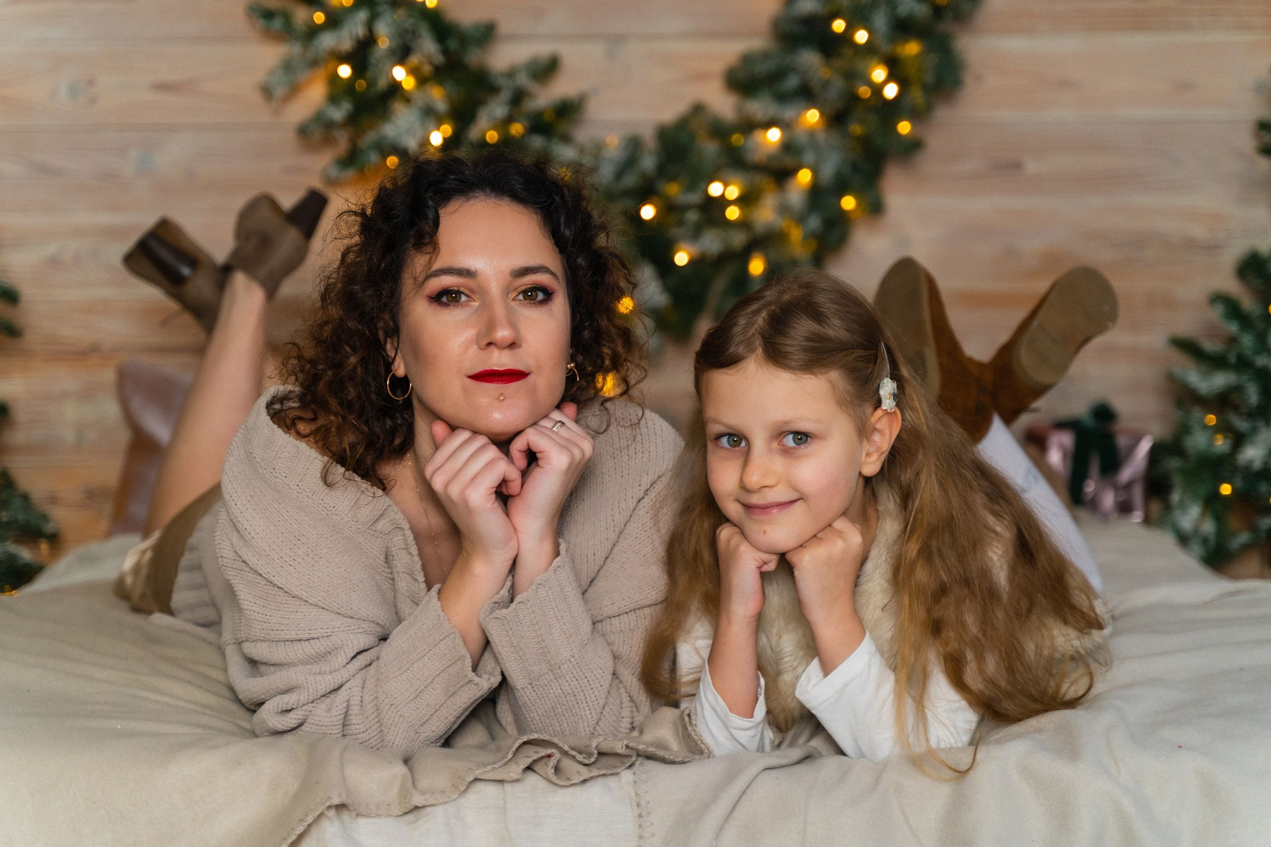 Новорічна фотосесія мама і доня. Сімейний фотограф Київ Наталія Шкаврон