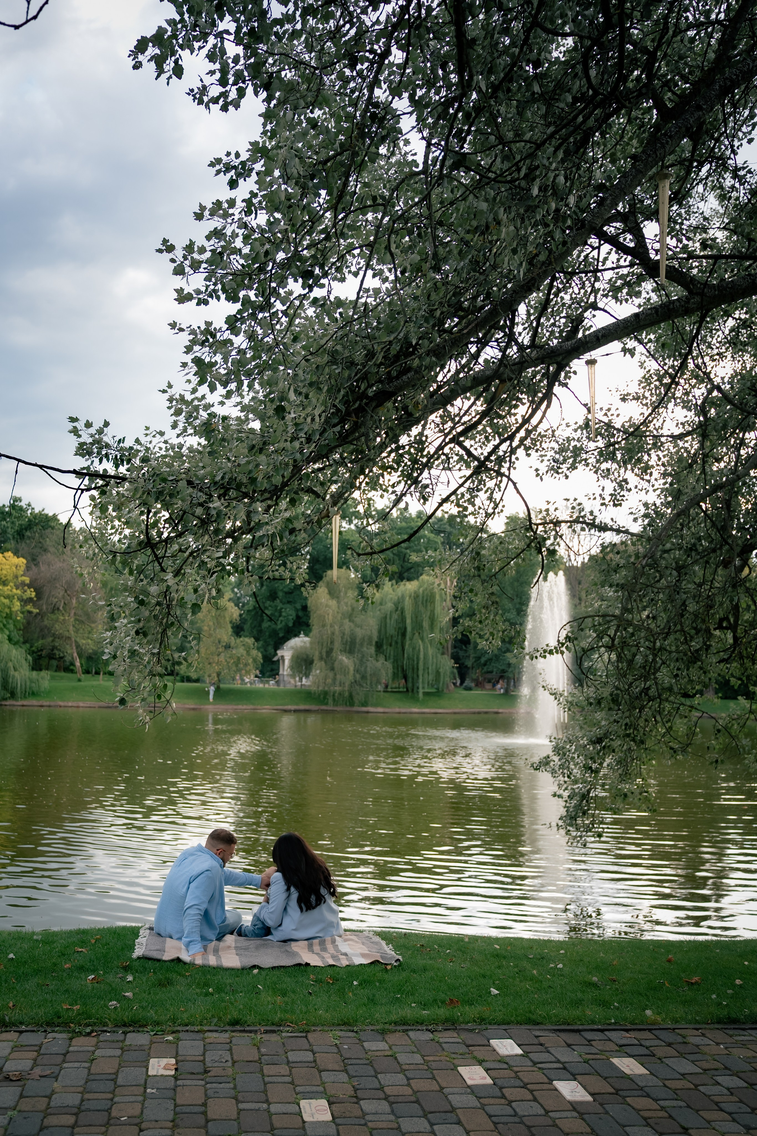 Сімейна фотосесія у парку Прага. Сімейний фотограф Київ Наталія Шкаврон