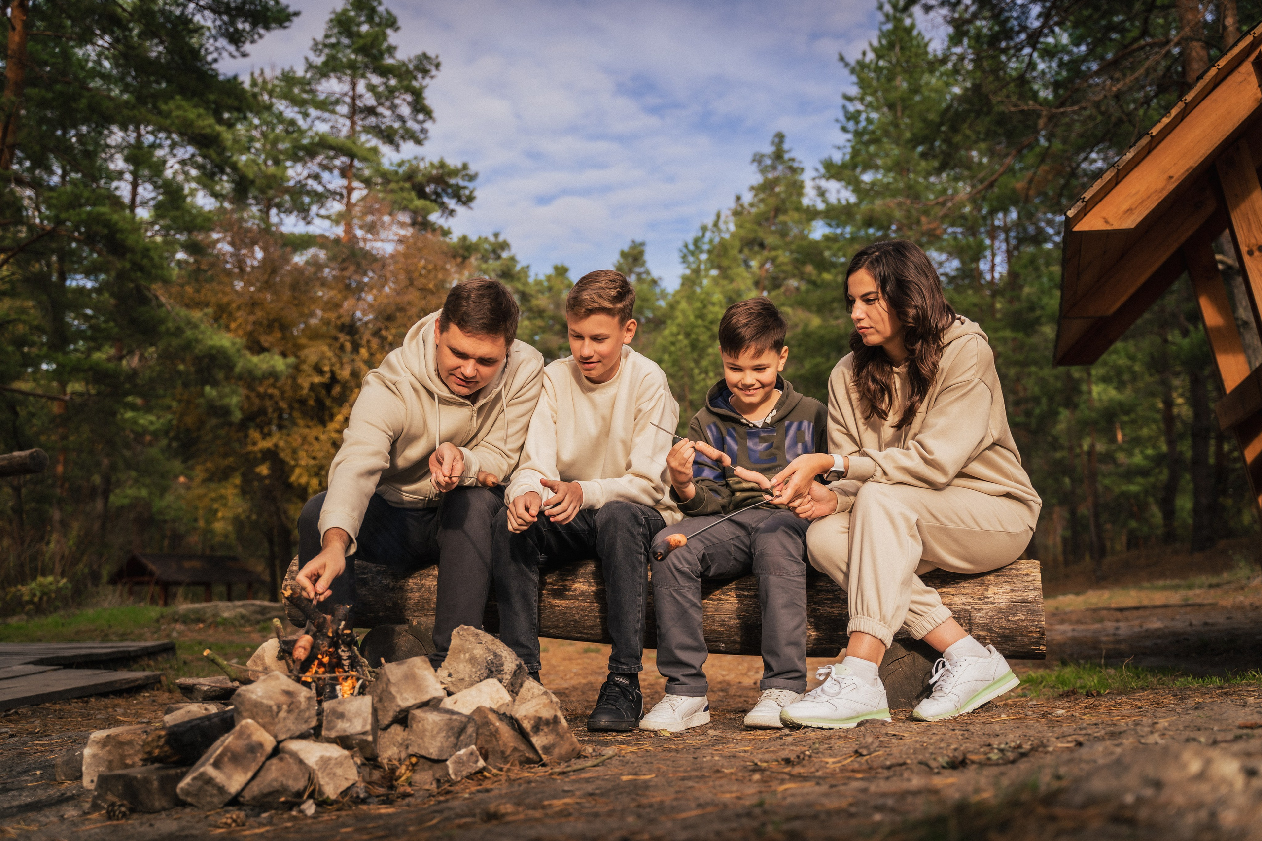 Сімейна фотосесія на природі біля Коростишівського карєру. Сімейний фотограф Київ Наталія Шкаврон