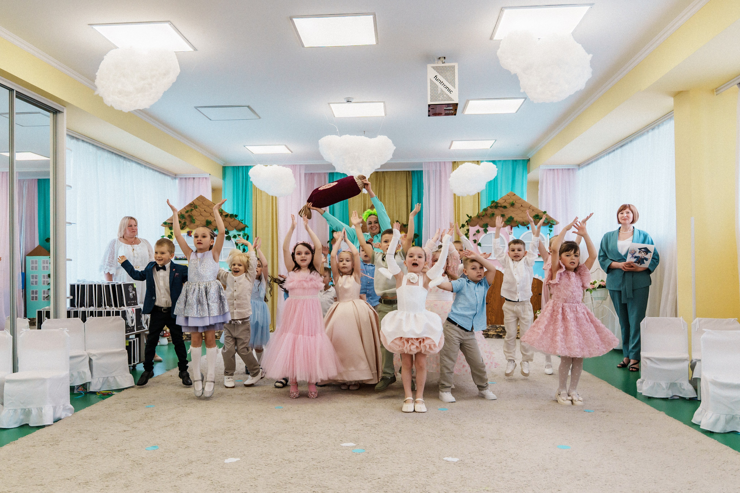 Випускний у садку. Сімейний фотограф Київ Наталія Шкаврон