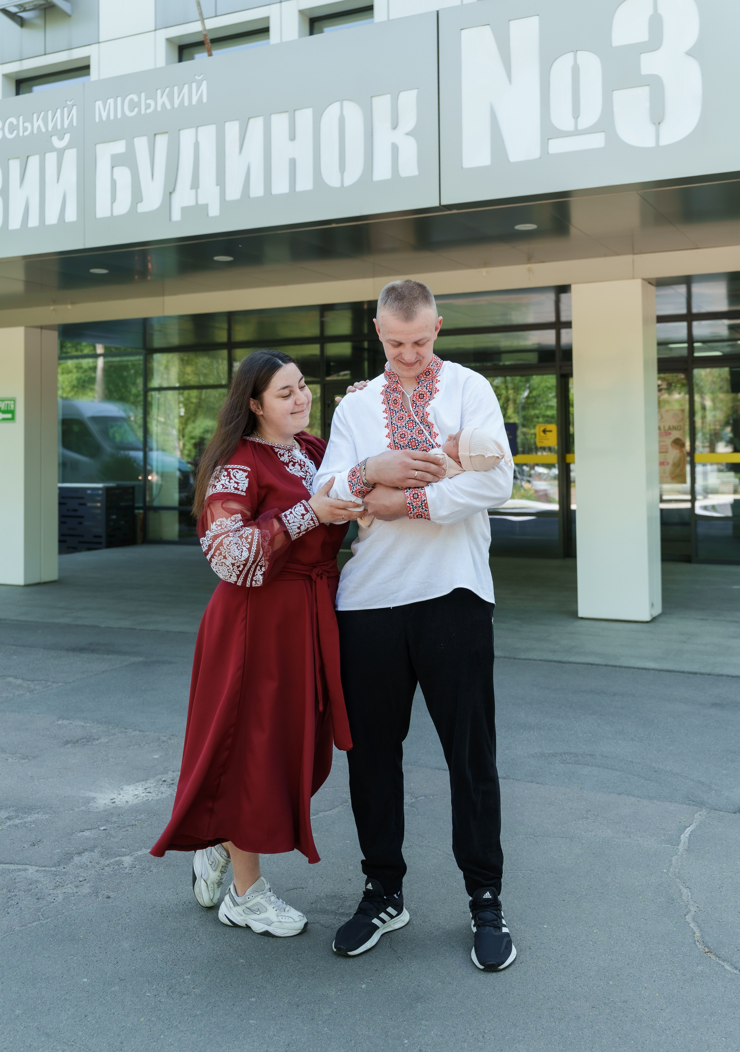 Виписка з пологового №3. Сімейний фотограф Київ Наталія Шкаврон
