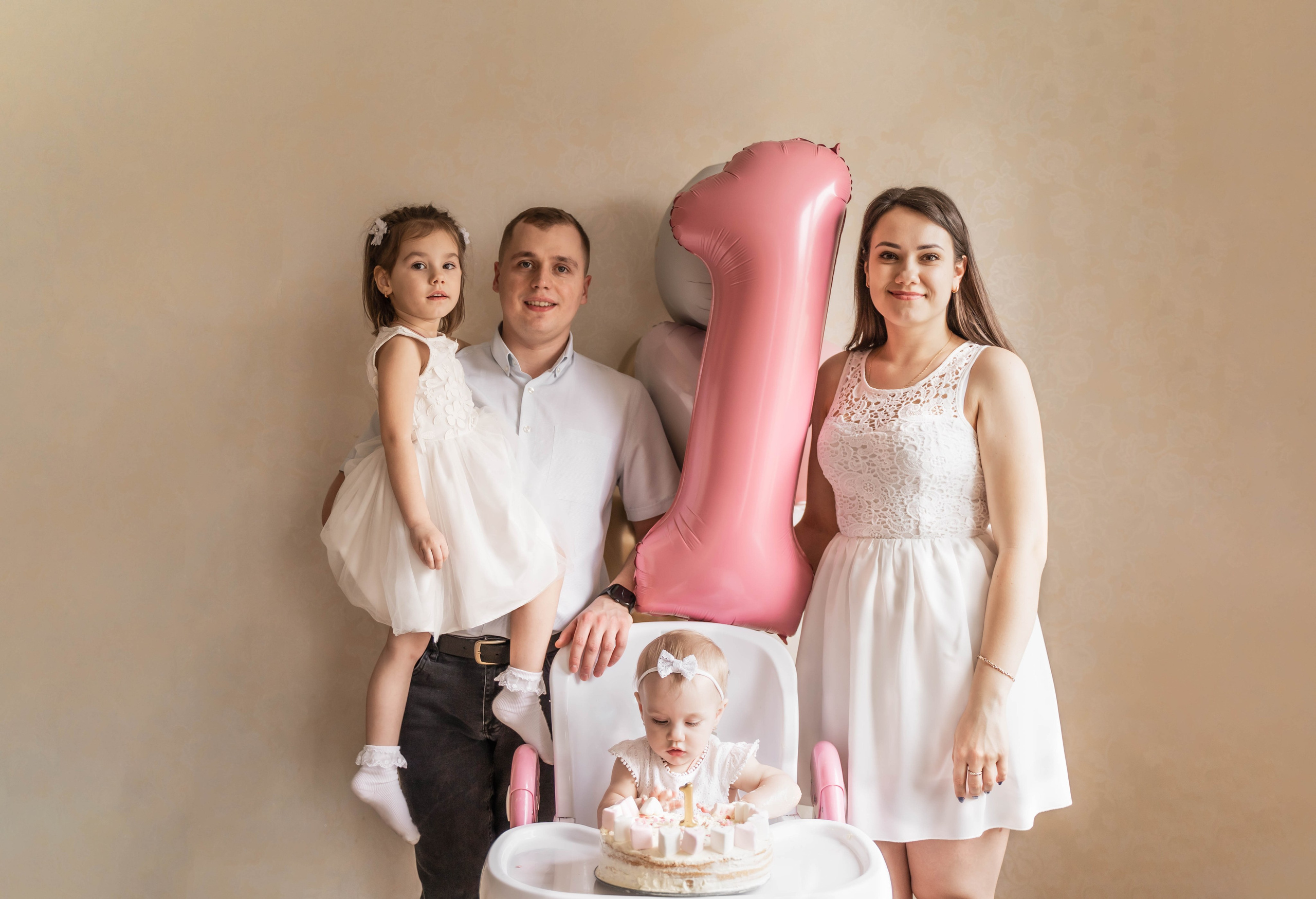 Святкування 1-го дня народження вдома. Family photographer in Kiev Natalia Shkavron