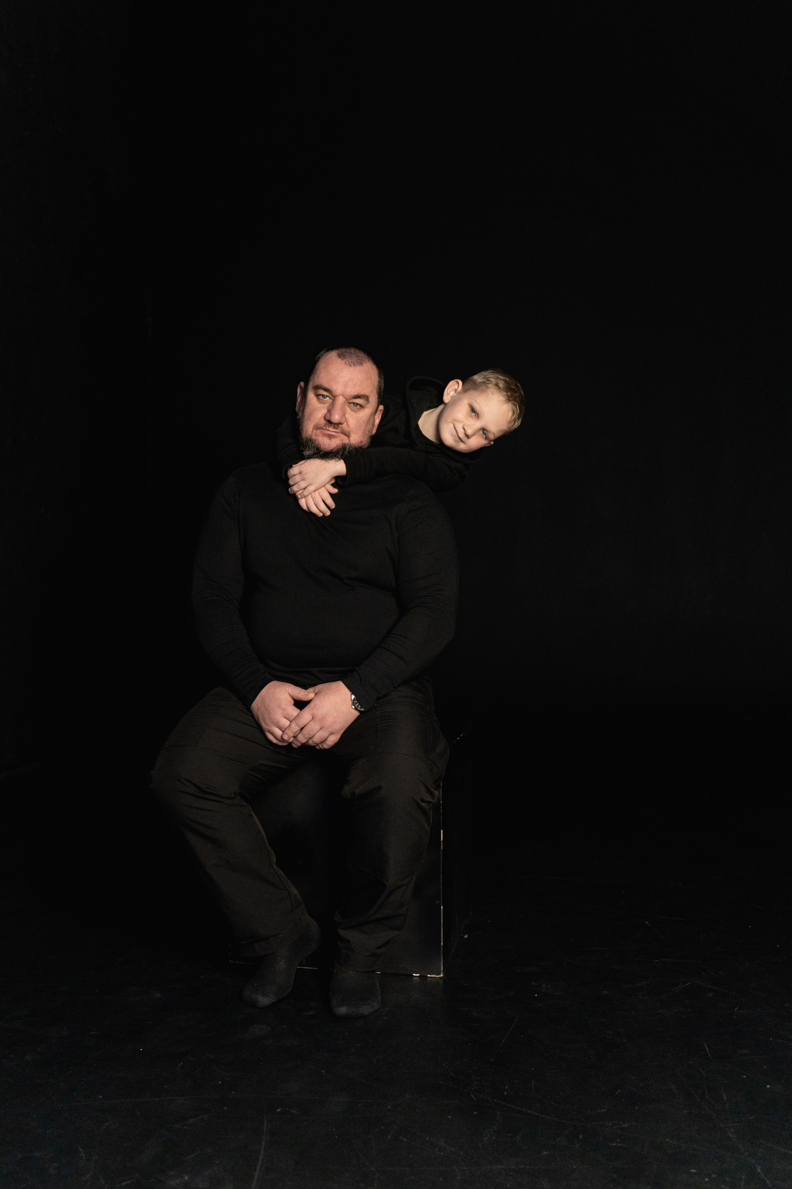 Сімейна фотосесія в чорно білому стилі. Сімейний фотограф Київ Наталія Шкаврон