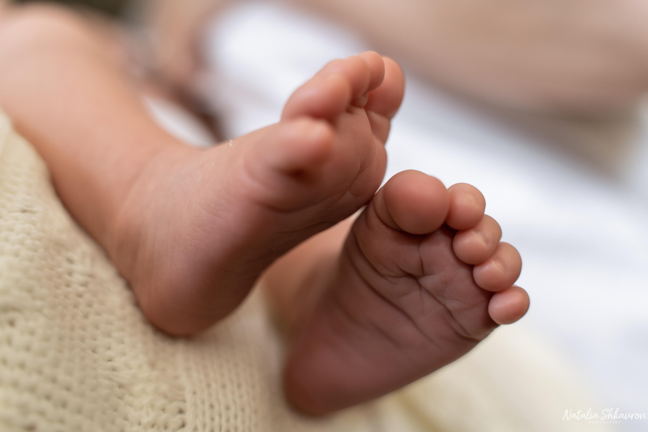 Домашня фотосесія новонародженого. Family photographer in Kiev Natalia Shkavron