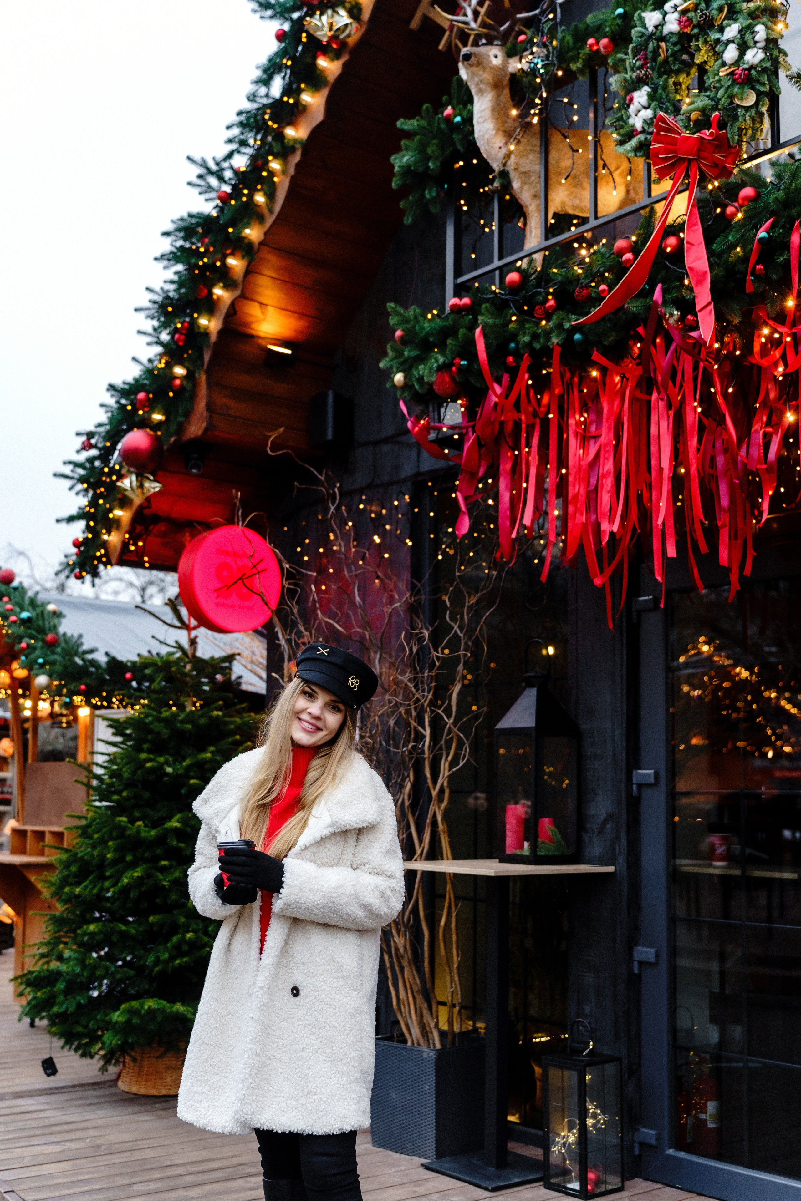 Новорічна індивідуальна фотосесія на ВДНГ. Сімейний фотограф Київ Наталія Шкаврон