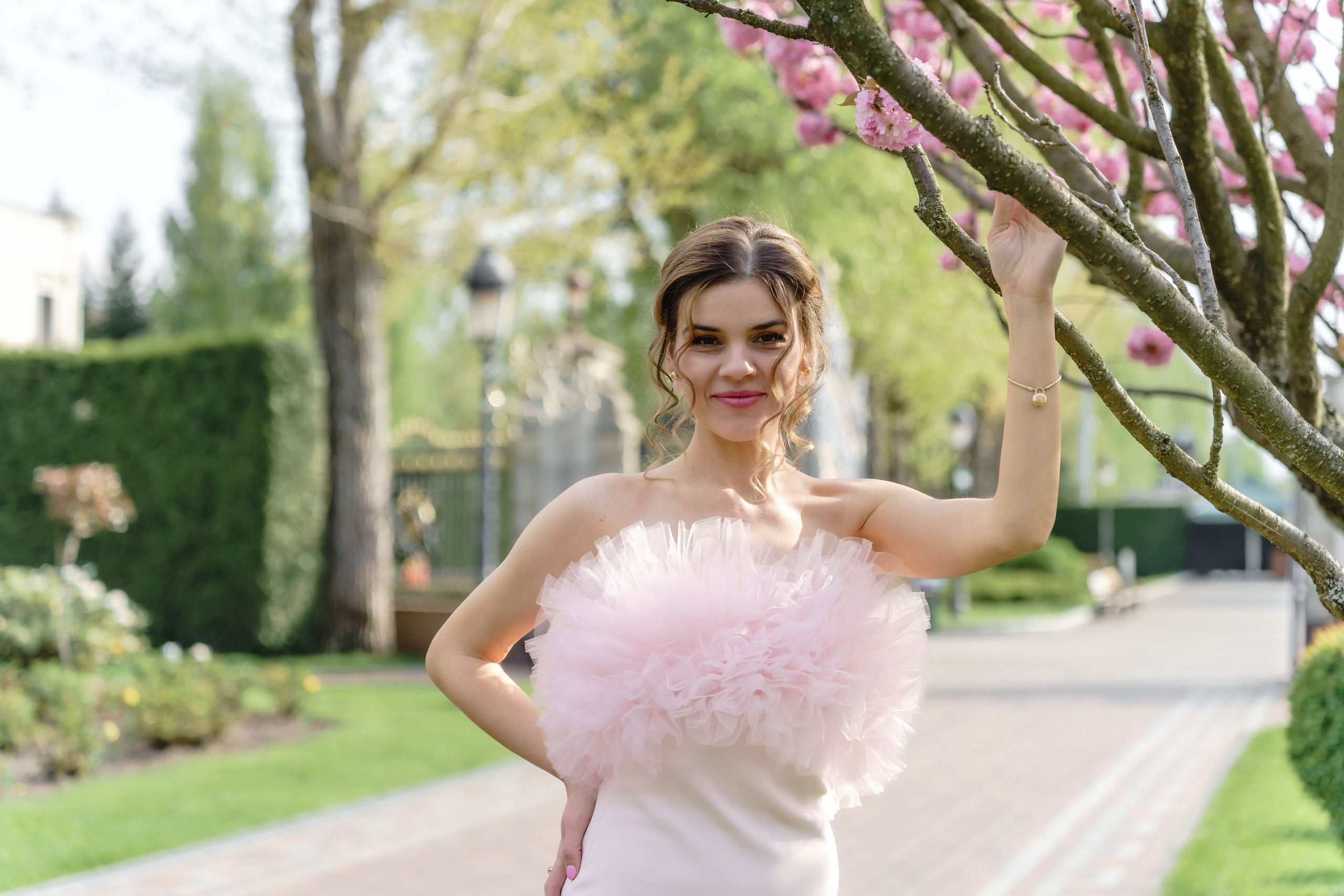 Фотосесія в сакурах. Family photographer in Kiev Natalia Shkavron